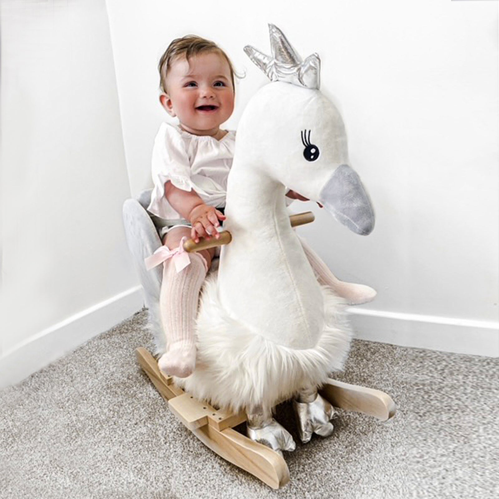 Cute Kids Ride-on Rocking Swan W/ Sound Handlebars Seat Belt Plush Body