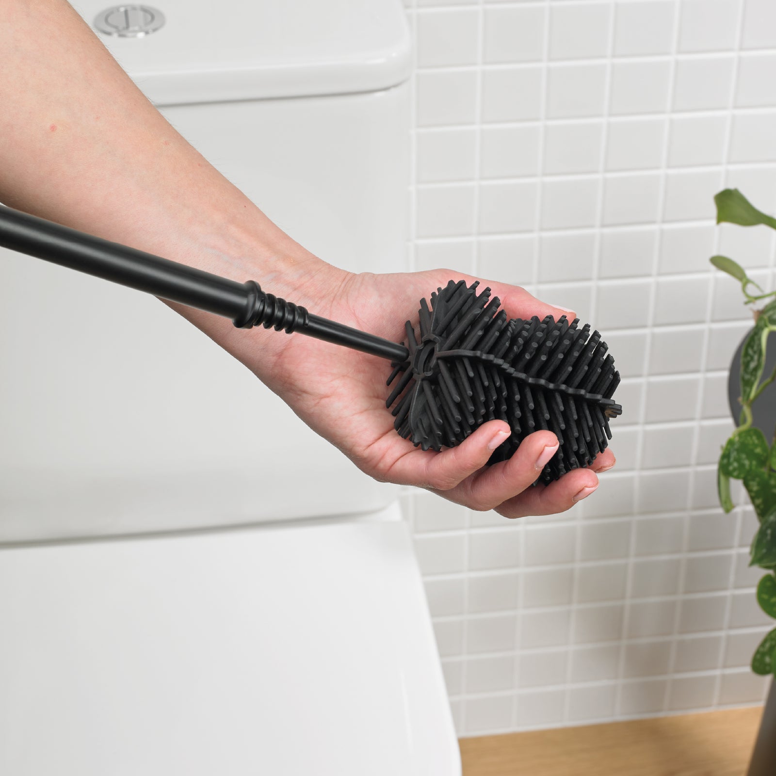 Recycled Toilet Brush Head - Replaceable with a robust 360° hourglass shape - Made in the UK | Graphite Black