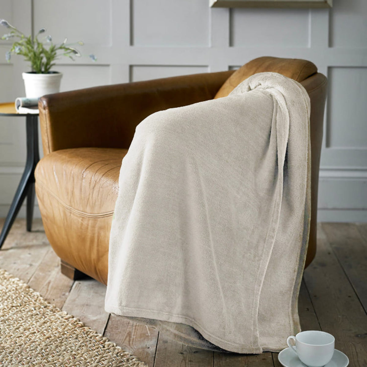 Snuggle Touch Supersoft Fleece Throw | 150cm x 200cm | Cappuccino