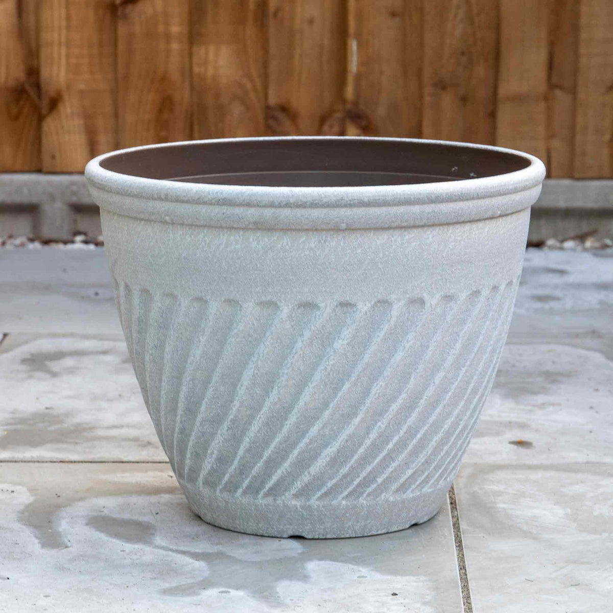 Bali 14in Planter Antique Beige 24l Plastic | Set of 1