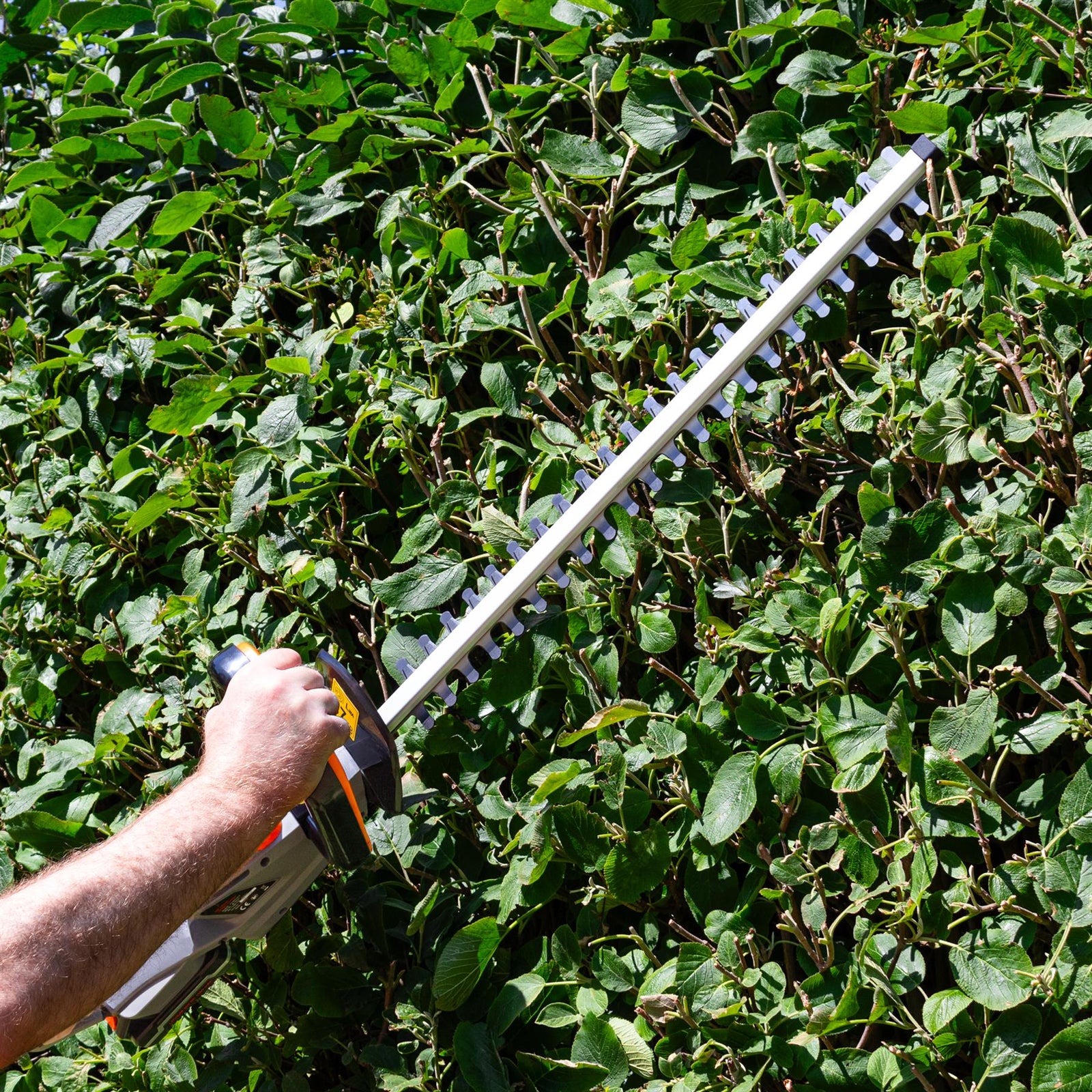 20v Cordless Hedge Trimmer Lightweight Handheld Garden Electric Hedge Li Ion 1hr Fast Charge Battery And Charger Included | 1 Battery + 1 Charger | Grey