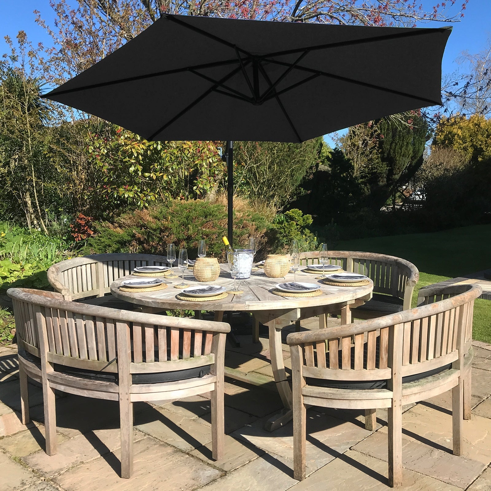 Cantilever Parasol & Square Base | Black