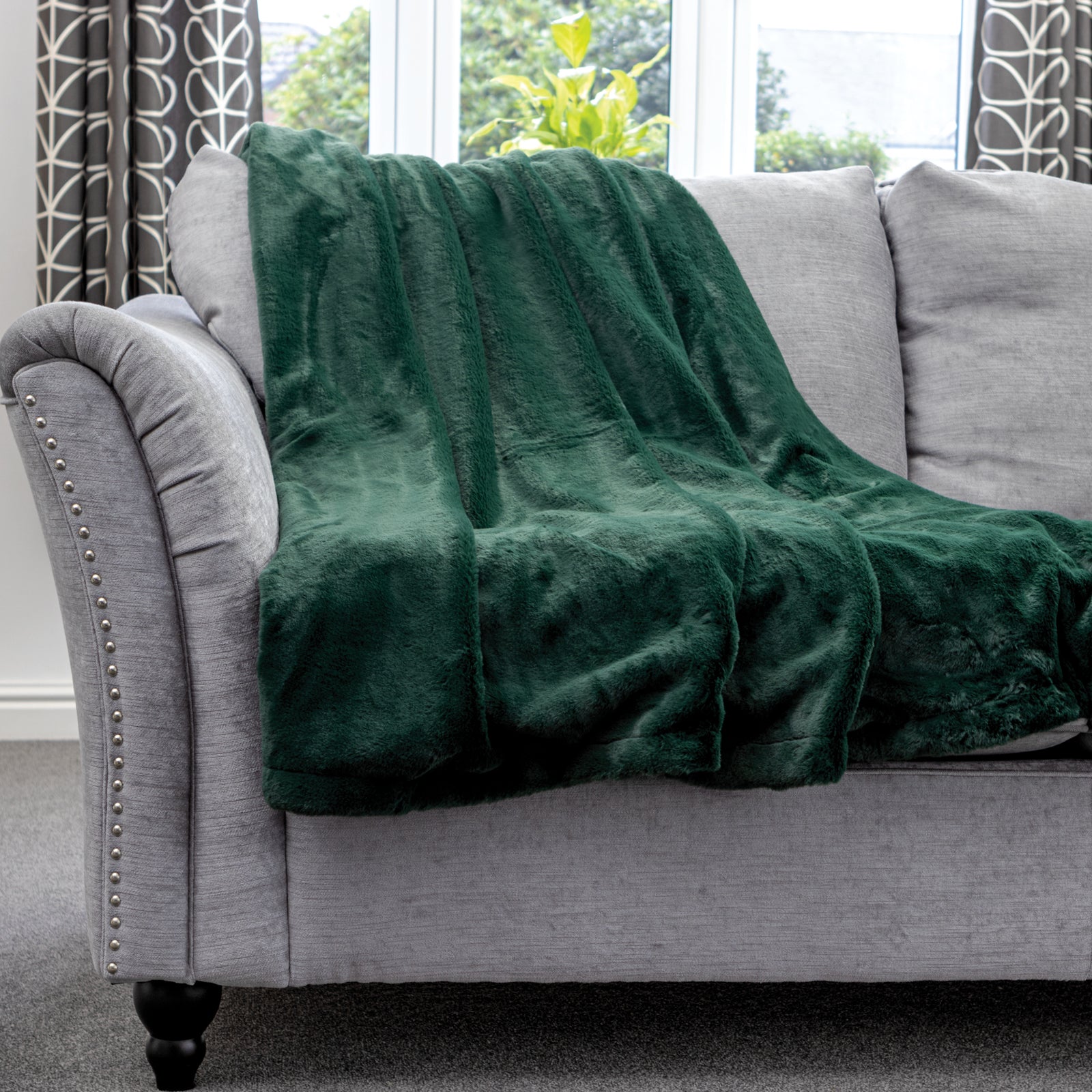 Blanket Throw Soft Faux Fur 160 X 130cm Fleece Overblanket Fluffy Blanket  For Sofa & Beds | L | Green