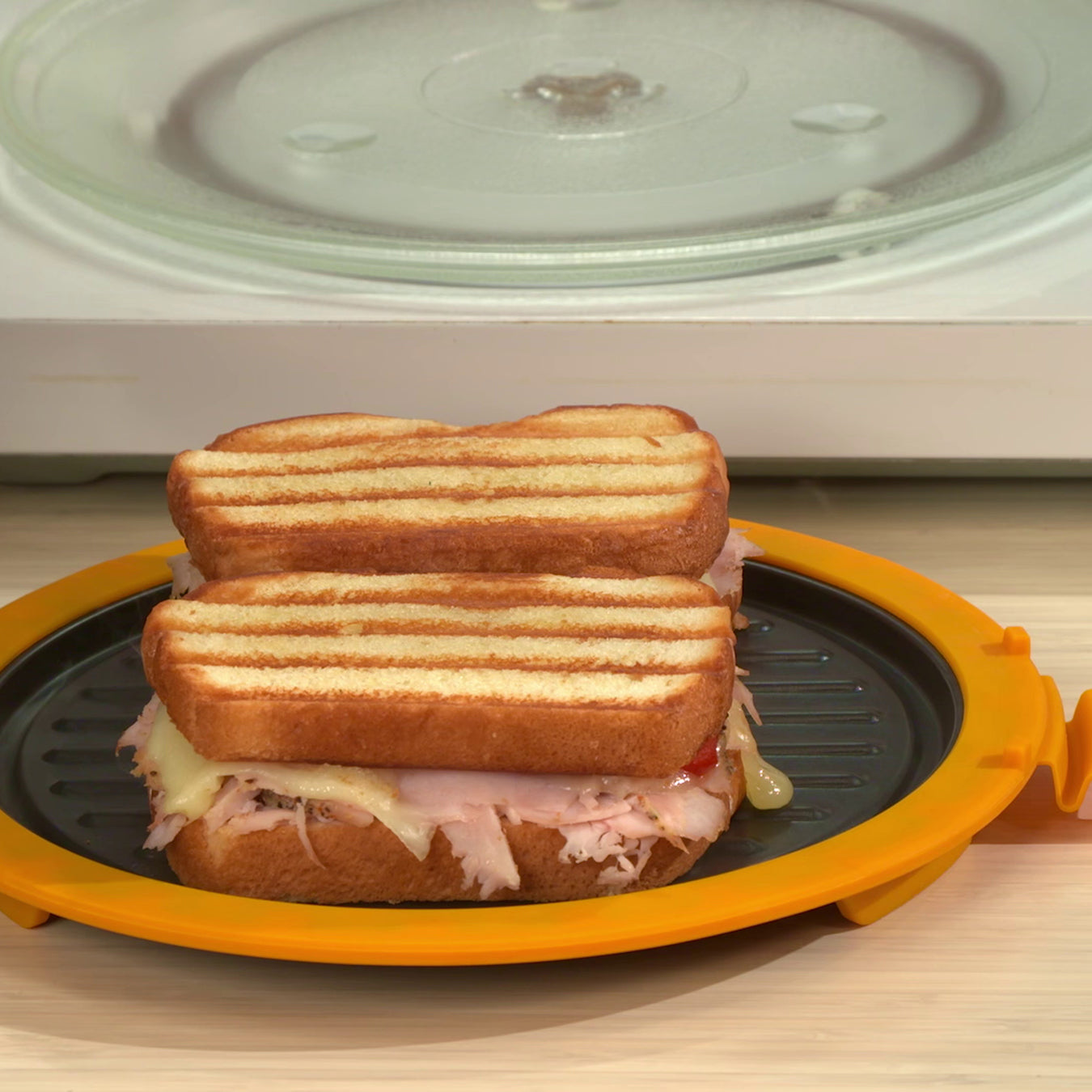Von Home Snap Grill – Microwave Grill Pan