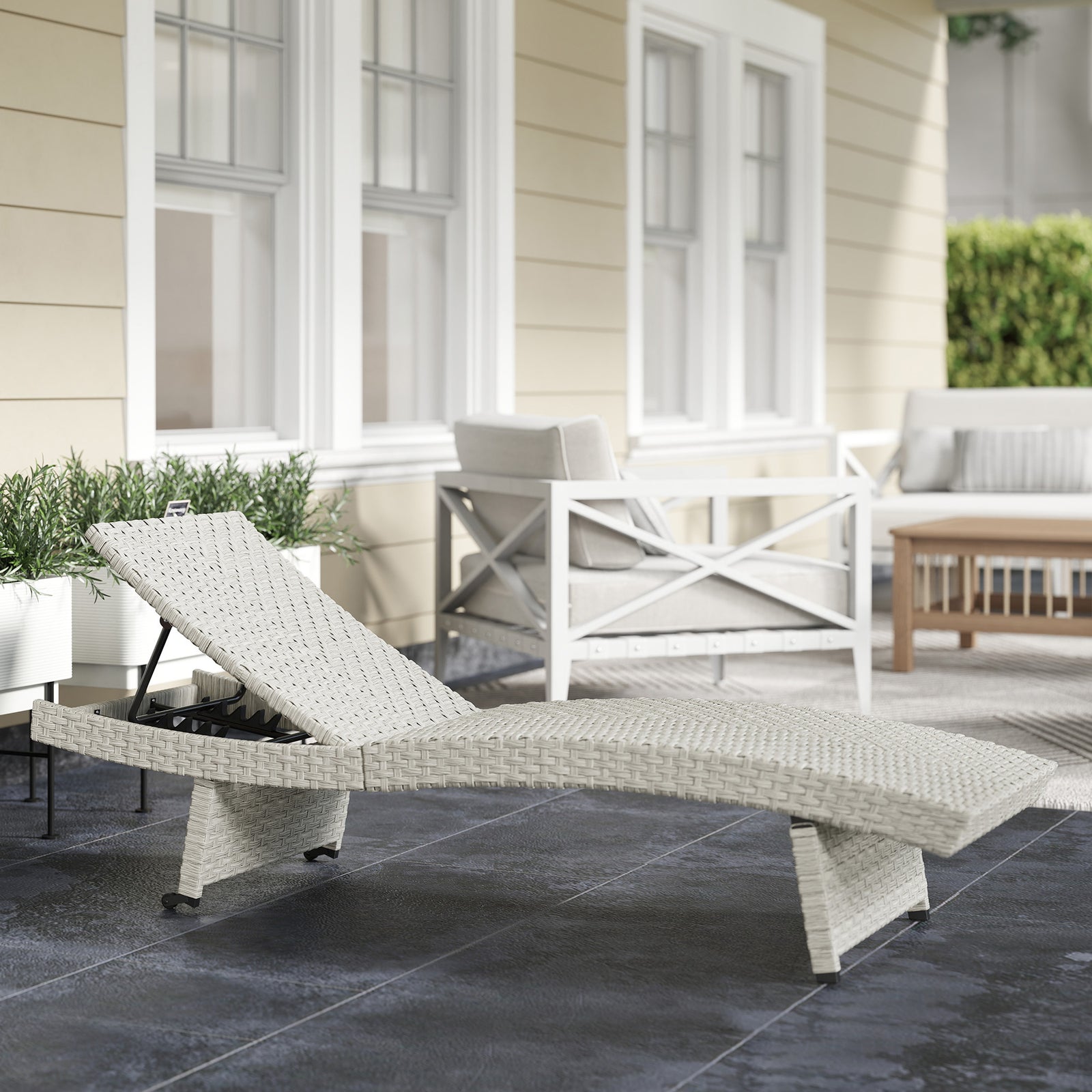 Pe Rattan Sun Lounger With 4-level Adjustable Backrest