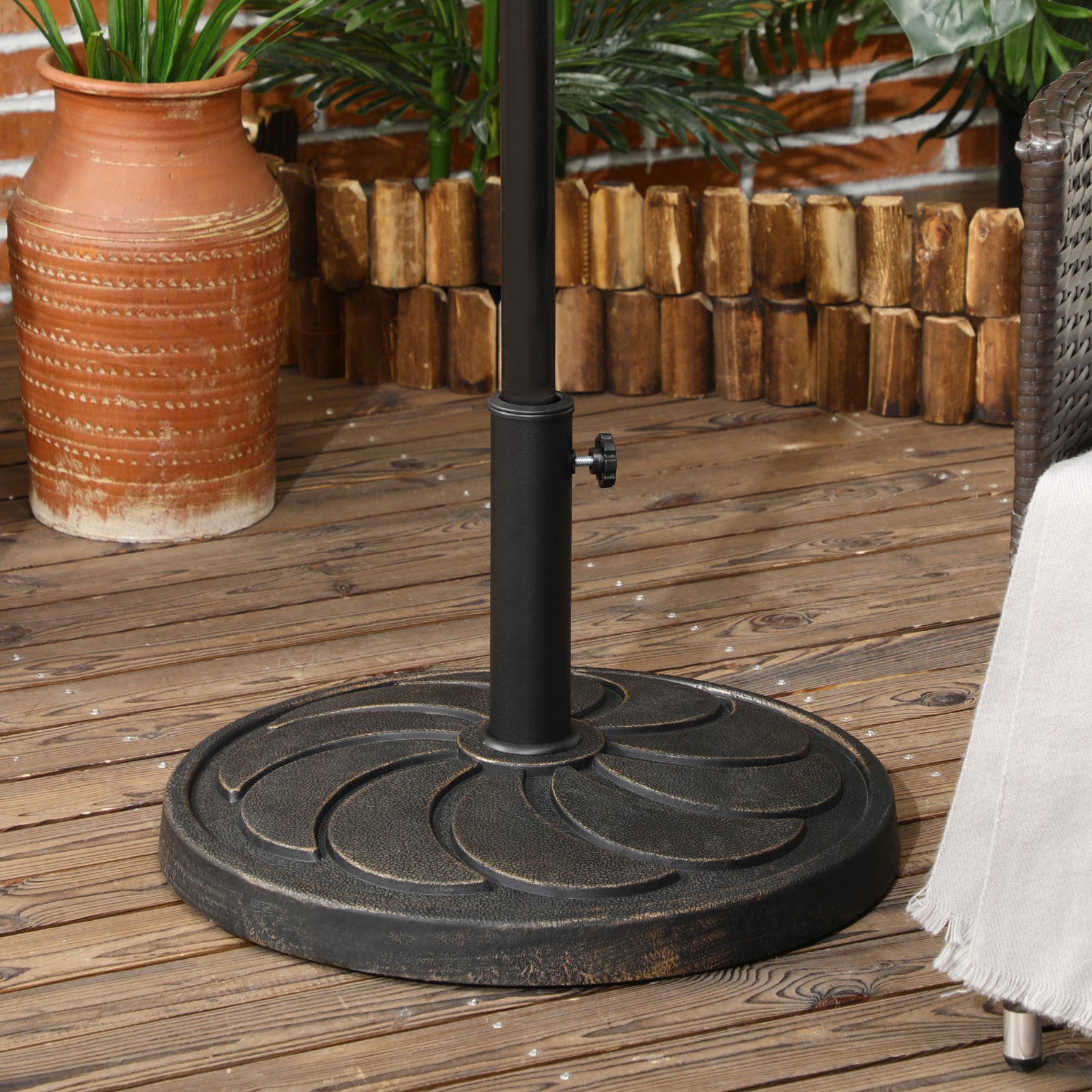 18kg Resin Garden Parasol Base Round Stand