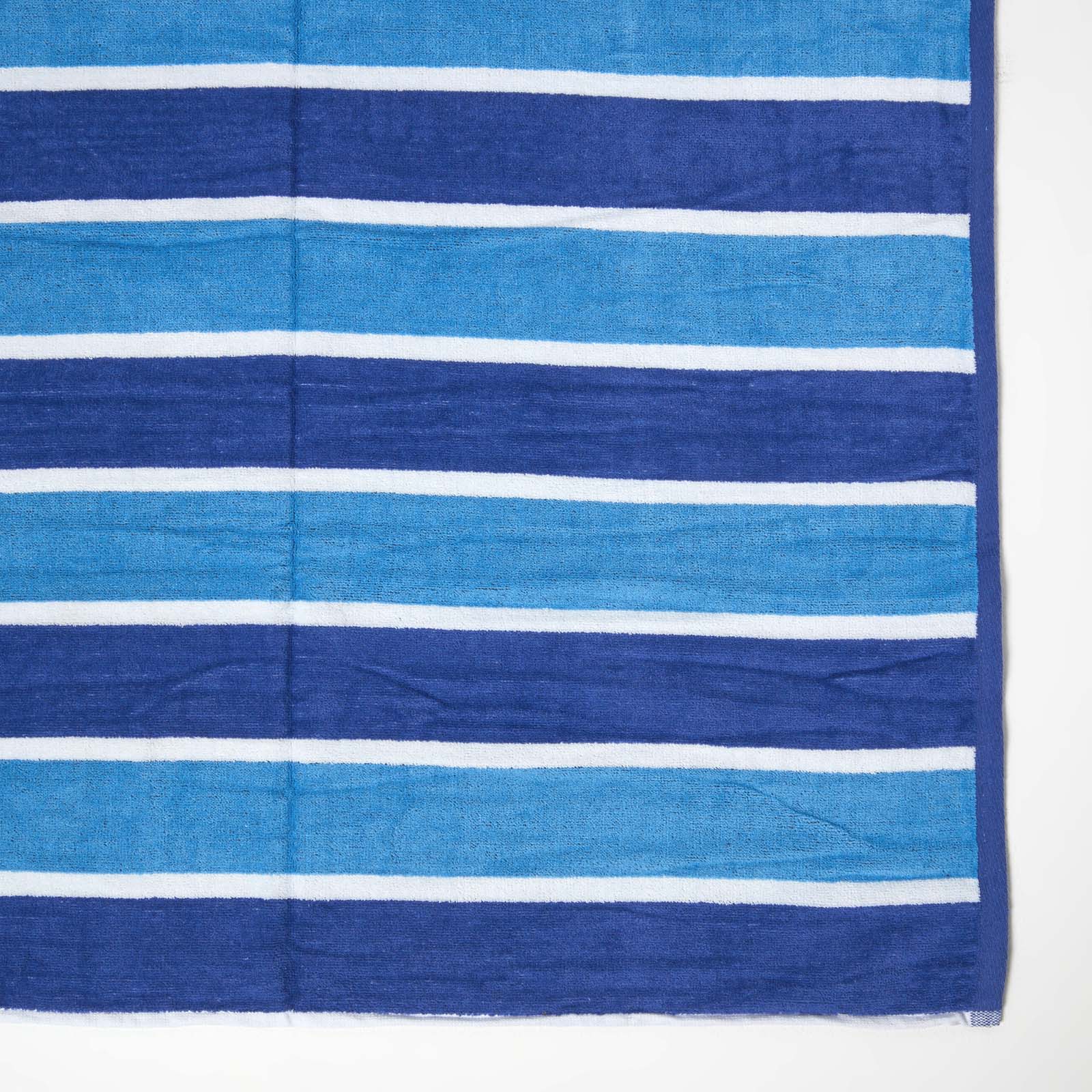 HOMESCAPES Blue Stripe 100% Recycled Cotton Beach Towel