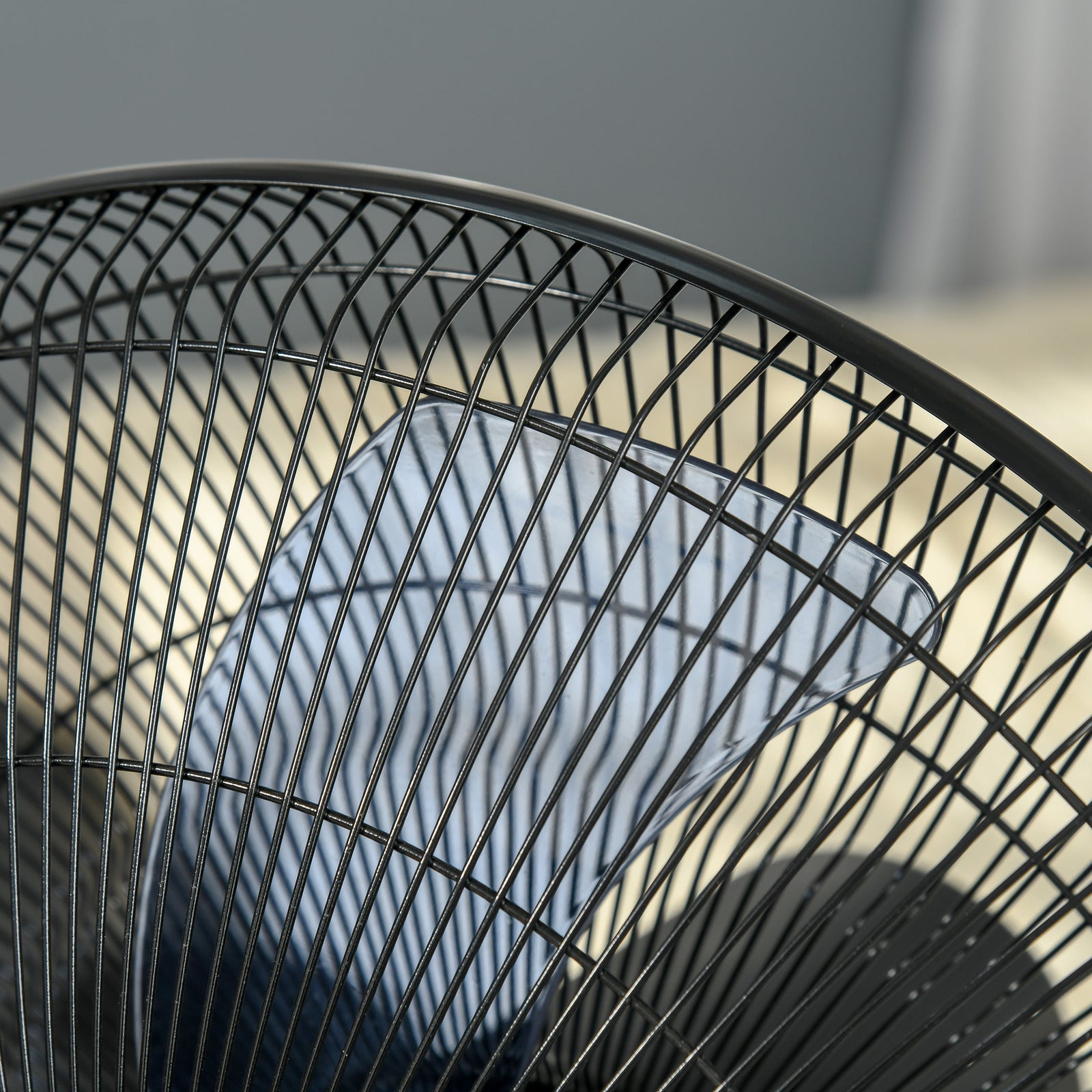 18" Pedestal Fan With Water Mist Spray, 2.8l Tank