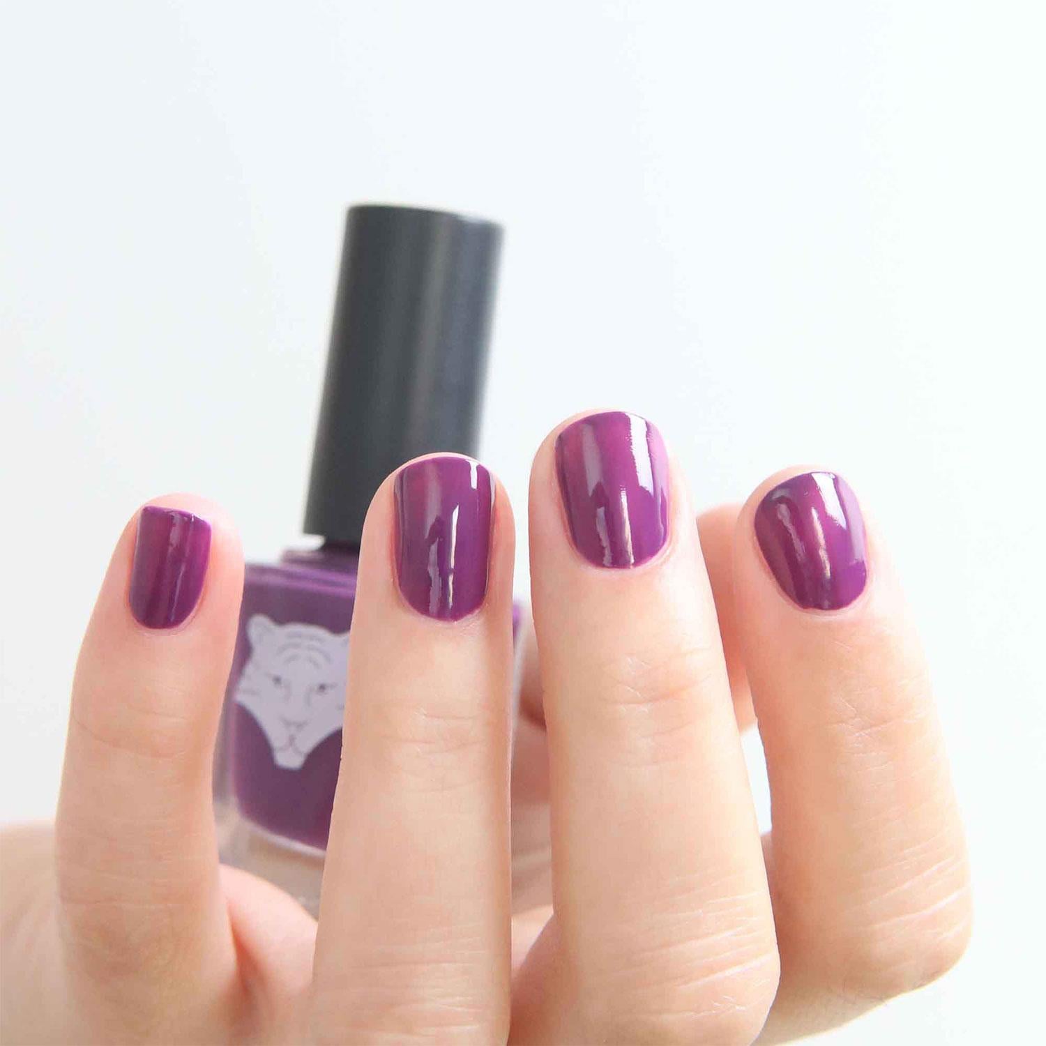 Vegan & Natural Nail Polish Vernis, 299 Purple / Violet