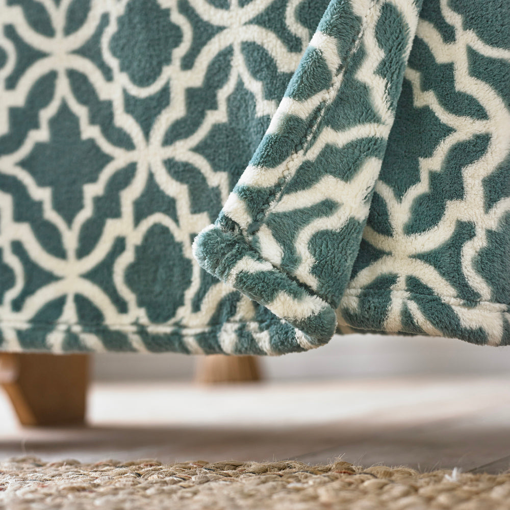 Morley Printed Heavyweight Supersoft Fleece Throw | 150cm x 180cm | Green