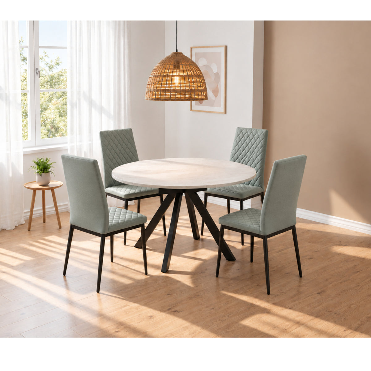 Indoor & Outdoor Living Harley Extendable Dining Table With 4 Emily Chairs