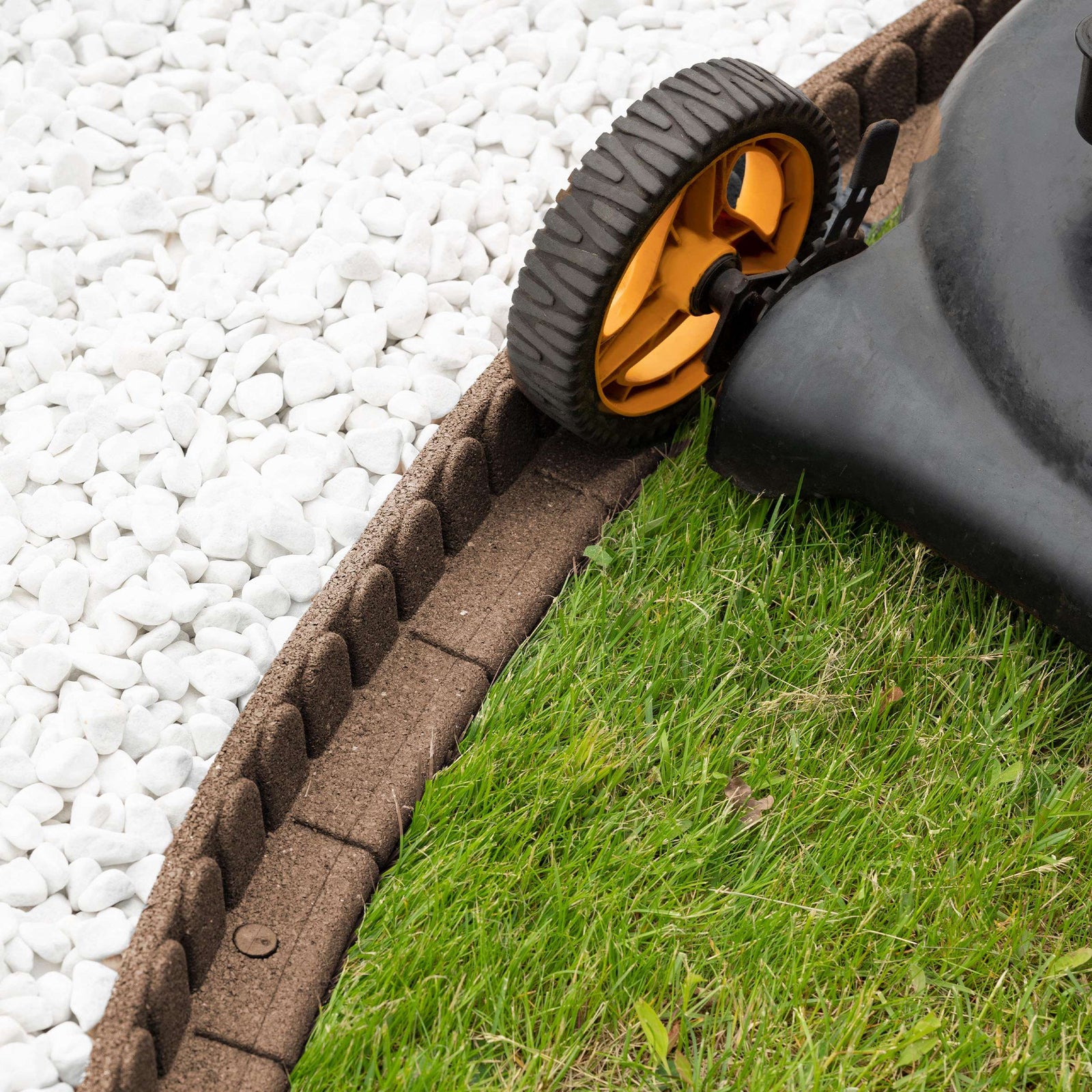 Lawnmover Friendly Rubber Garden Border 1.2m | Set of 20 | Brown