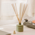 Reed Diffusor 100ml Fruity Raspberry Black Vanilla Essentials Collection