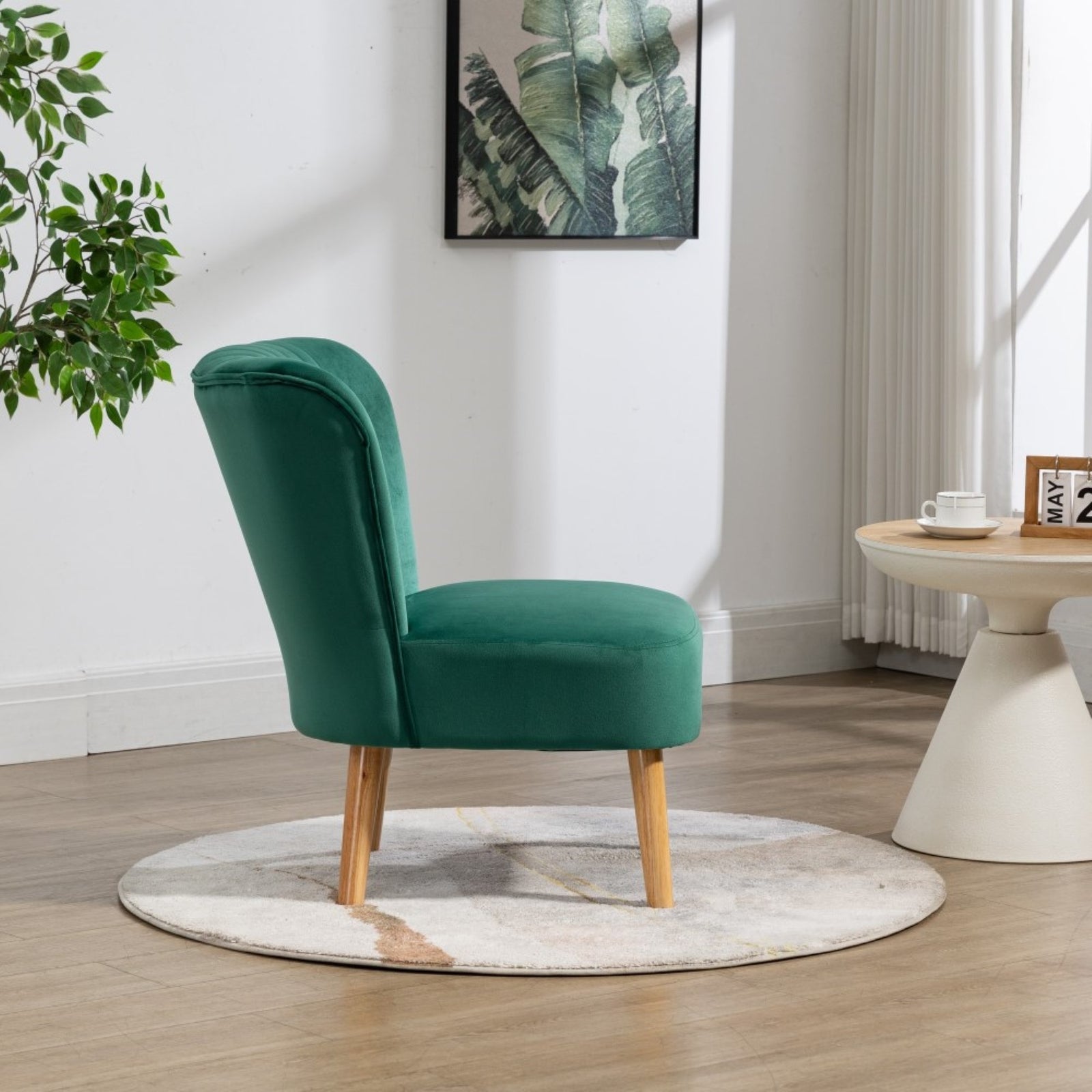 Arezza Velvet Accent Chair | Green