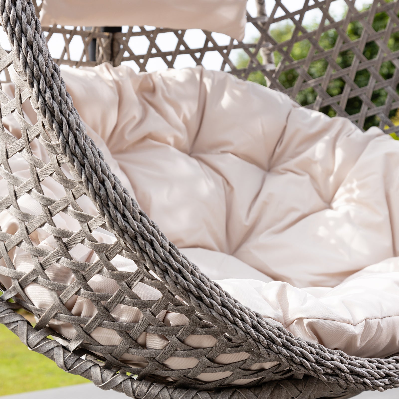 Ibstone Swing Egg Pod Chair | Cream