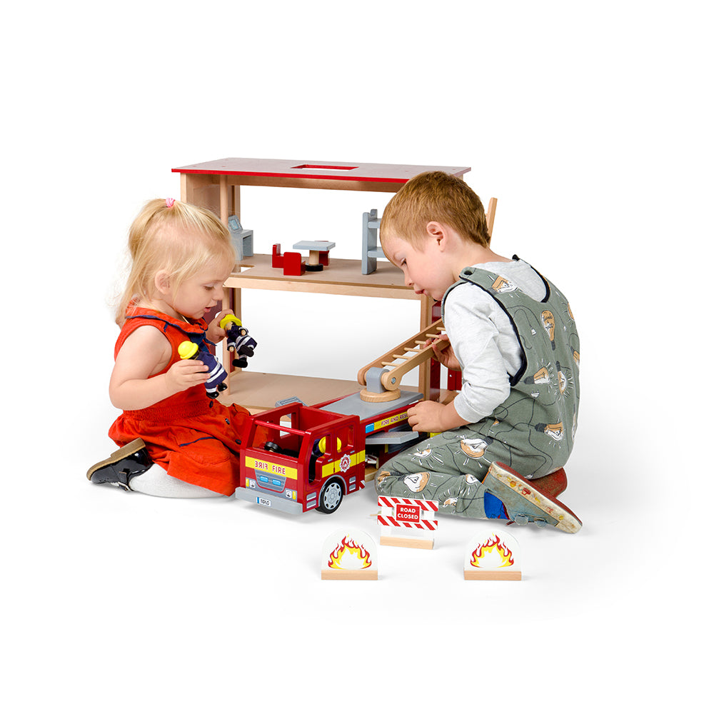 Tidlo Wooden Fire Station Bundle, Includes Fire Engine & 4 Figures