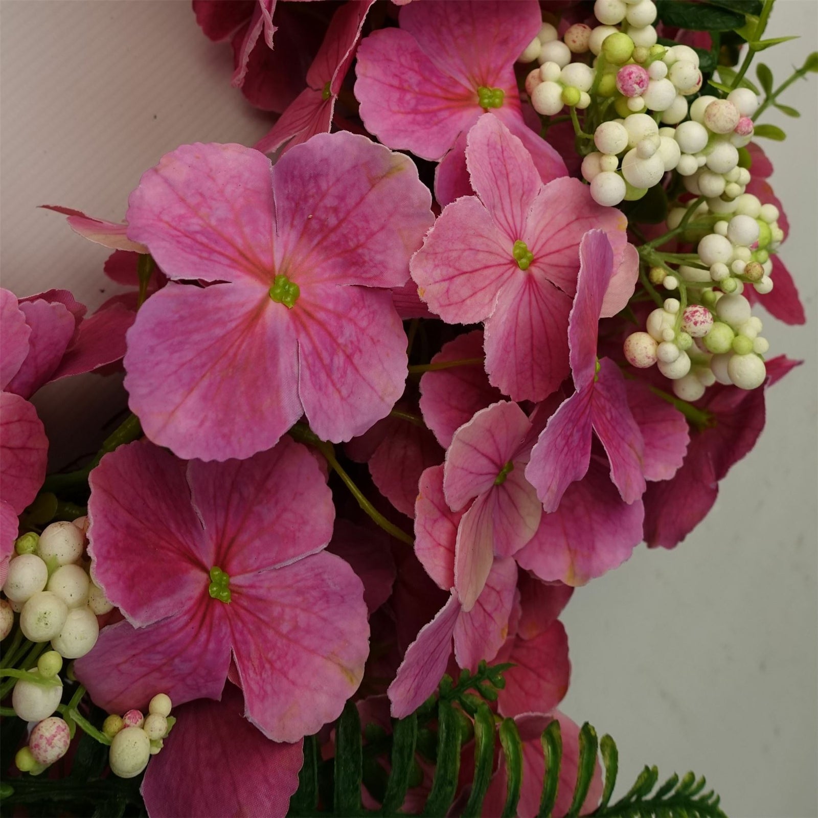 40cm Artificial Pink Floral Blossom Wreath Natural Look