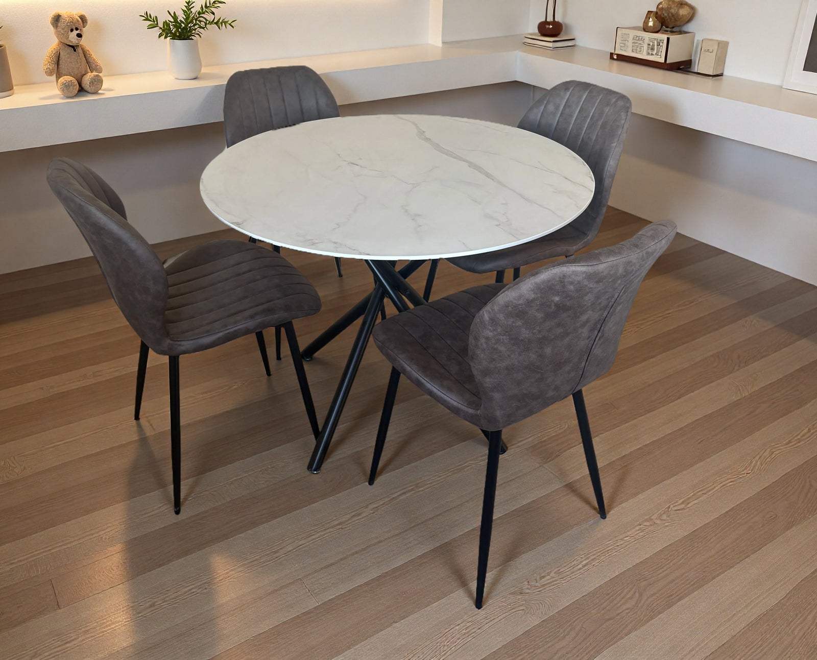 Seattle Dining Table With 4 Jaydn Leather Chairs | Grey
