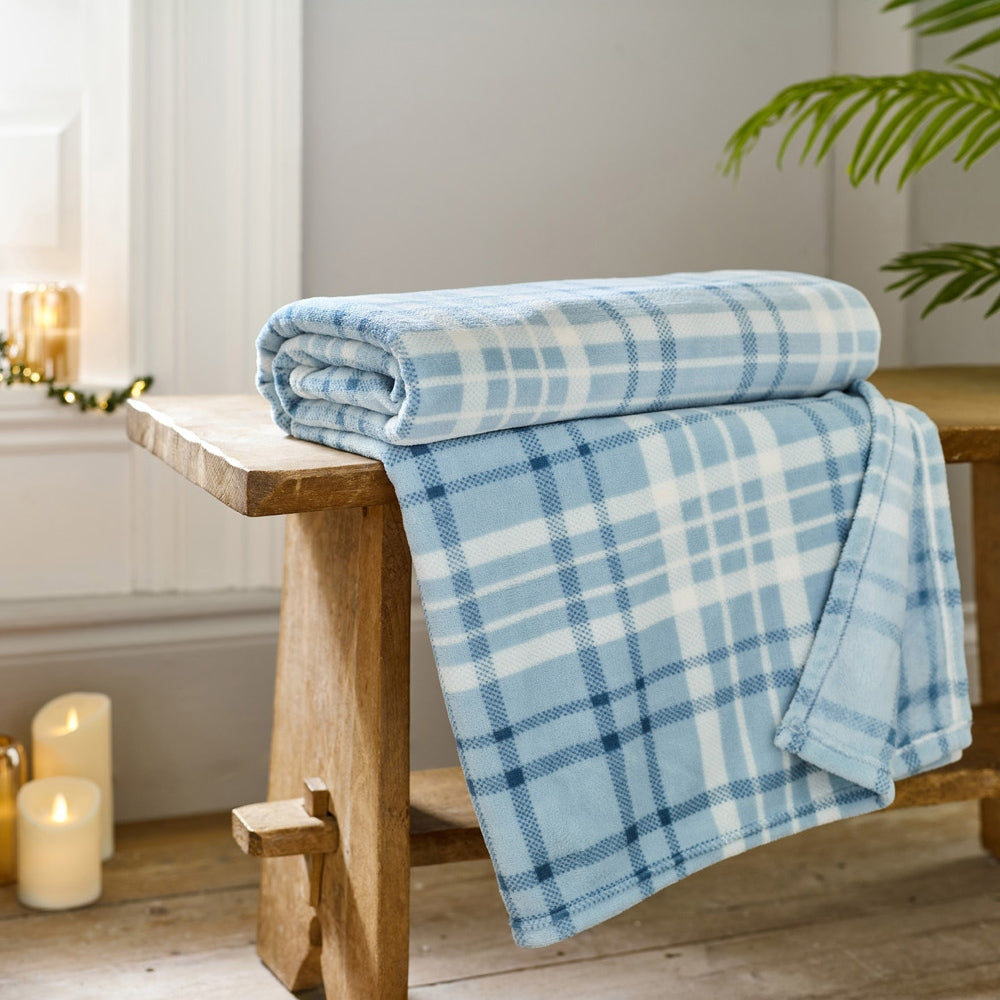 Snuggle Check Throw Blanket – 140x180cm – Super Soft Coral Fleece – Plaid Design | 140cm x 180cm | Ocean