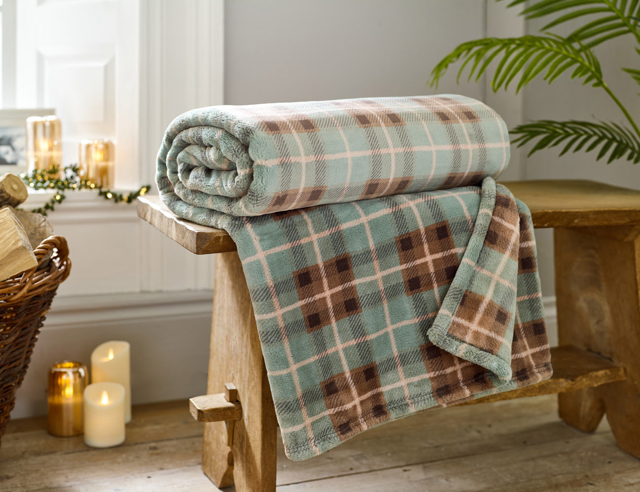 Highland Fell Check Throw Green – 140x180cm Ultra Soft Blanket | 140cm x 180cm | Green