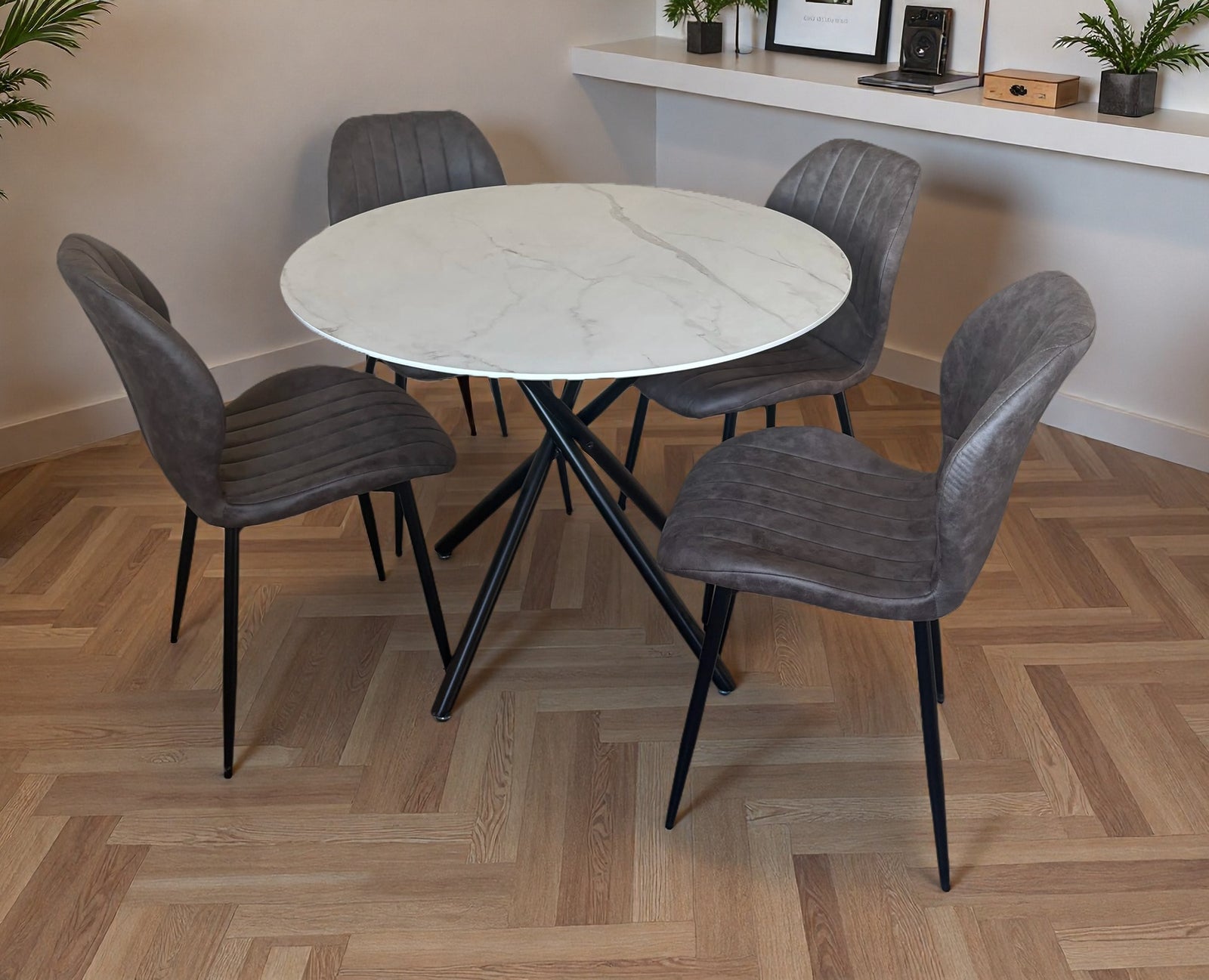 Seattle Dining Table With 4 Jaydn Leather Chairs | Grey