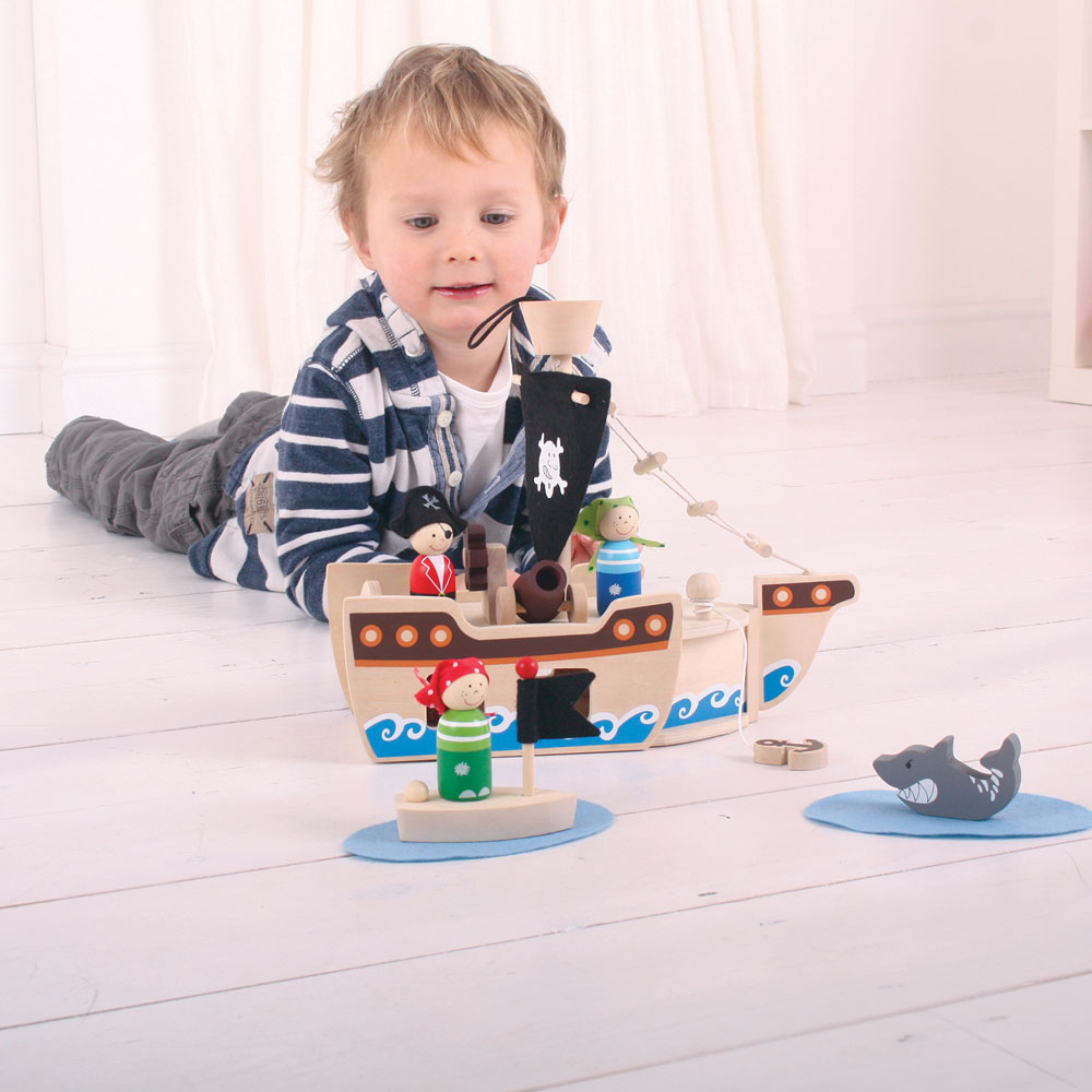 Bigjigs Toys Wooden Mini Pirate Ship Playset, Includes 10 Play Pieces