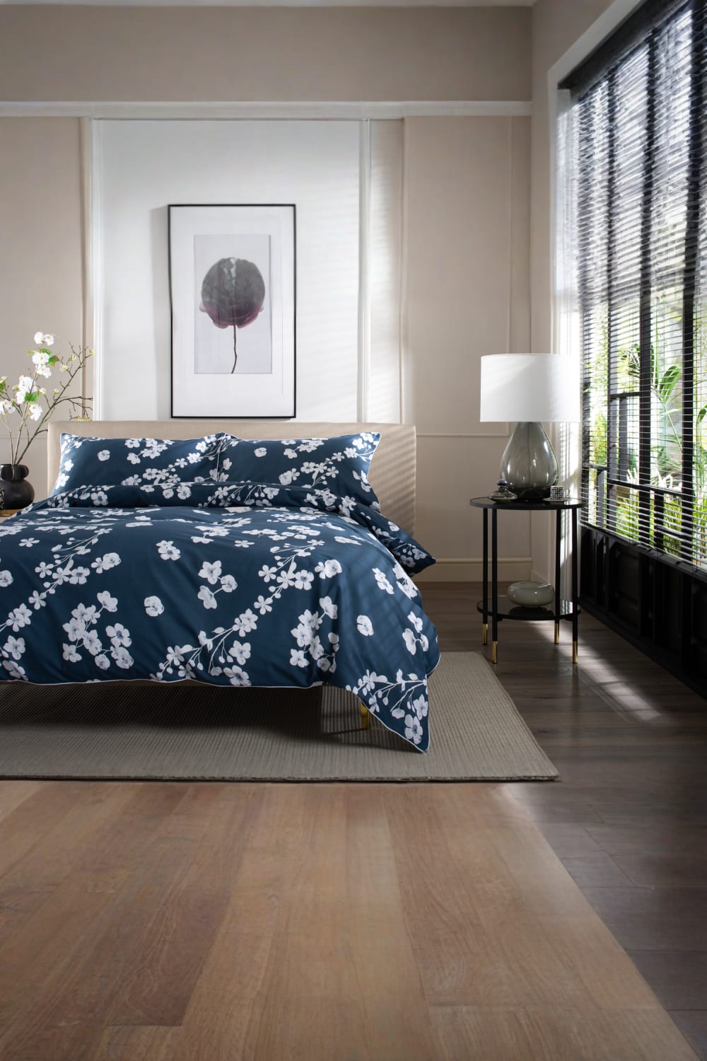 Petite Fleure 100% Cotton Duvet Cover Set – Floral Blossom Print Bedding With Piped Edges | Single | Navy Blue