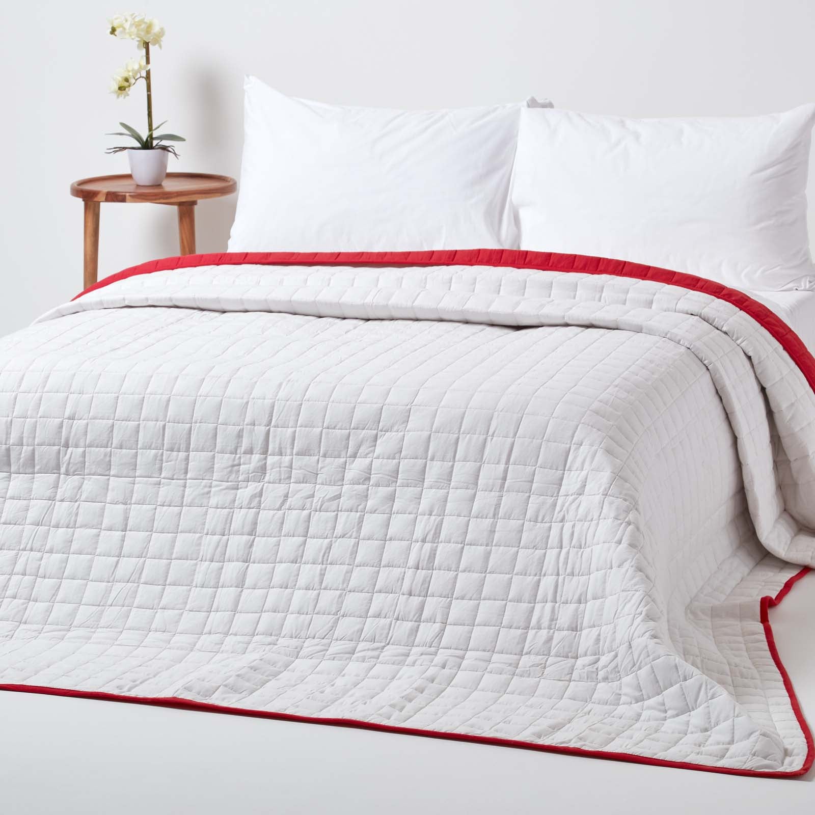 Cotton Quilted Reversible Bedspread | 230cm x 250cm | Red