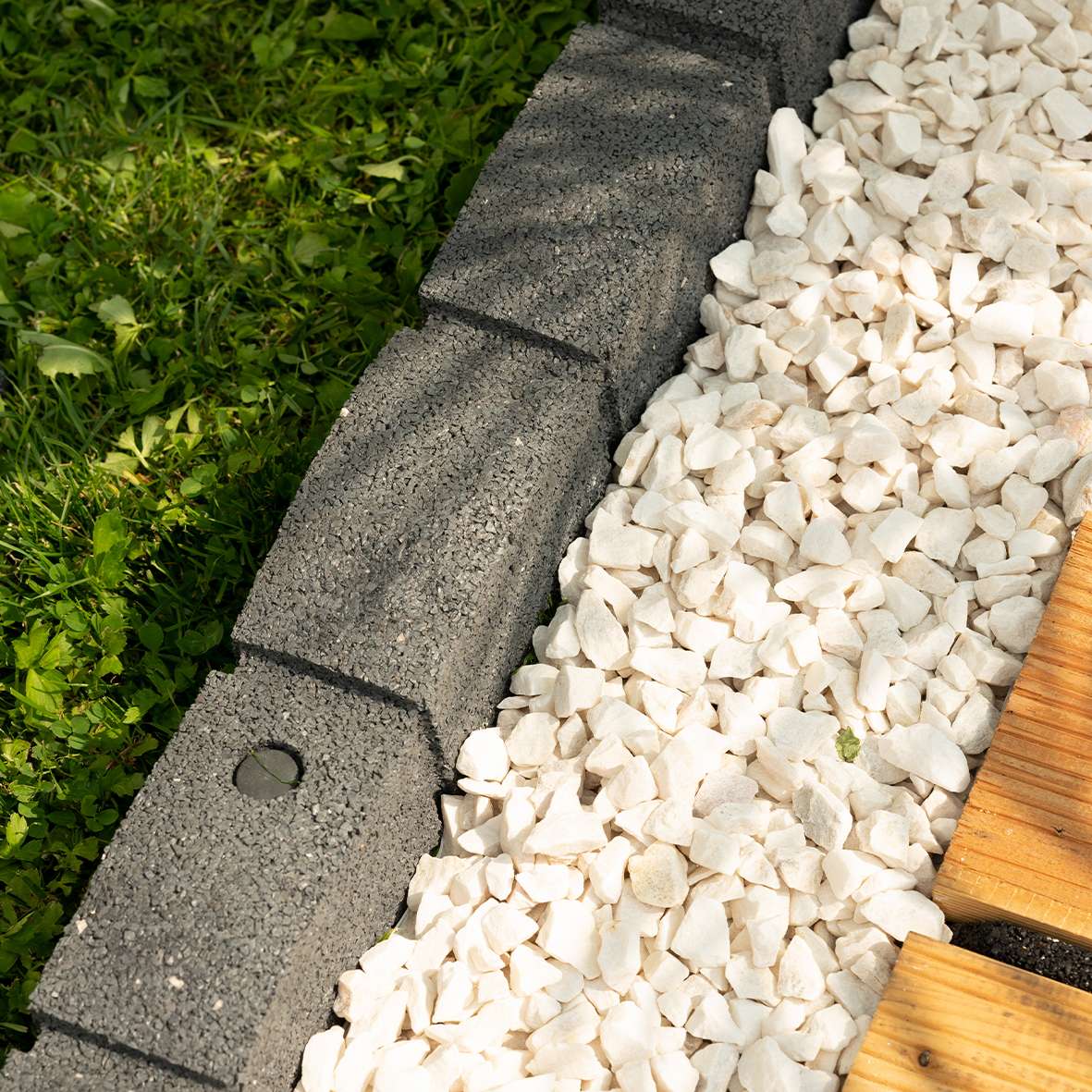 Roman Stone Recycled Rubber Lawn Border Edging | Set of 2 | Gray