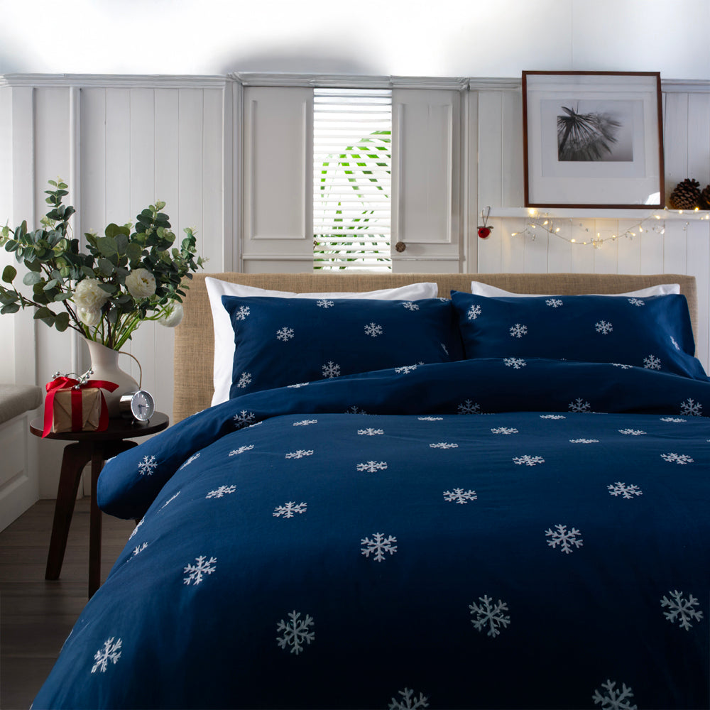 Snowflake Navy 100% Cotton Duvet Cover | Super King | Navy Blue