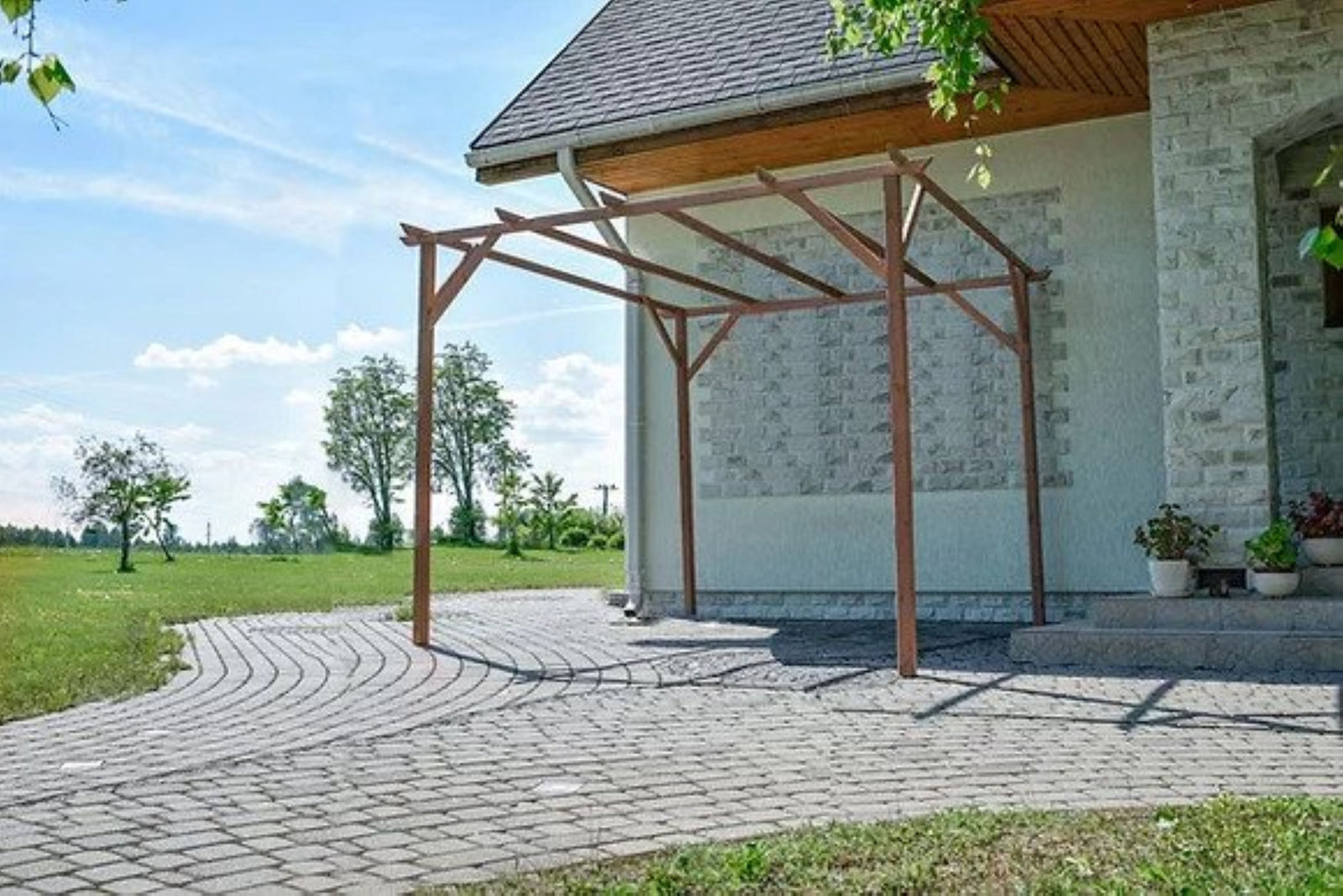 Stylish Wood Garden Pergola - Available In Two Sizes For Your Outdoor Space