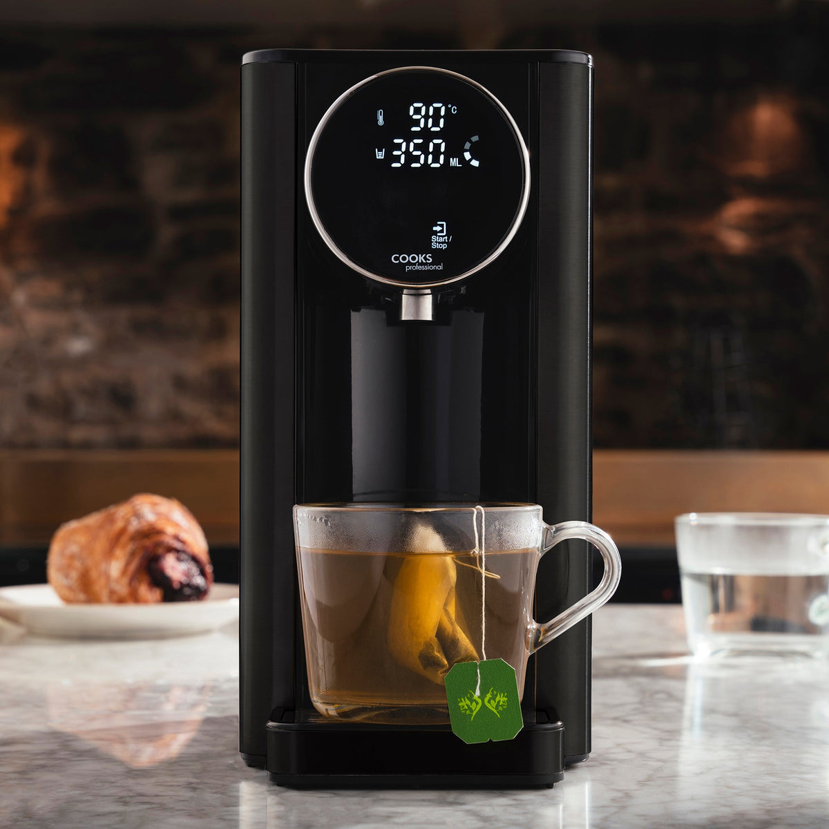 Cooks Professional 2.7l Digital Hot Water Dispenser