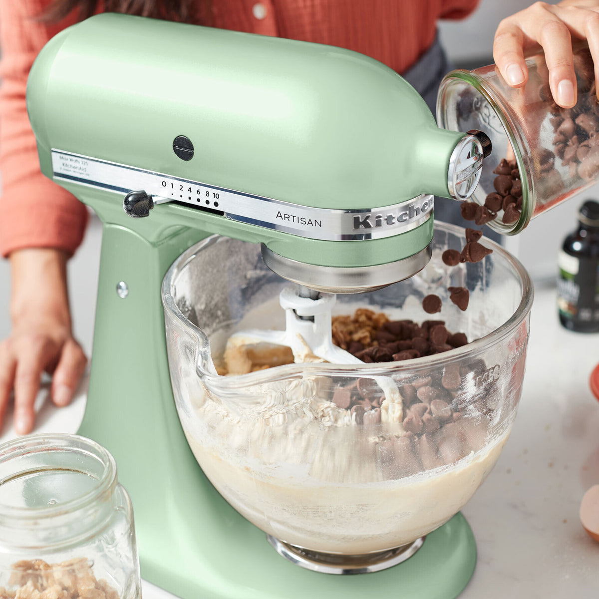 125 Artisan Stand Mixer With Accessories | Pistachio