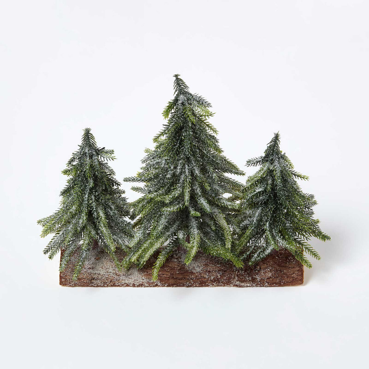 HOMESCAPES Set Of 3 Frosted Xmas Trees On Firwood Log Base, 27 X 27 Cm