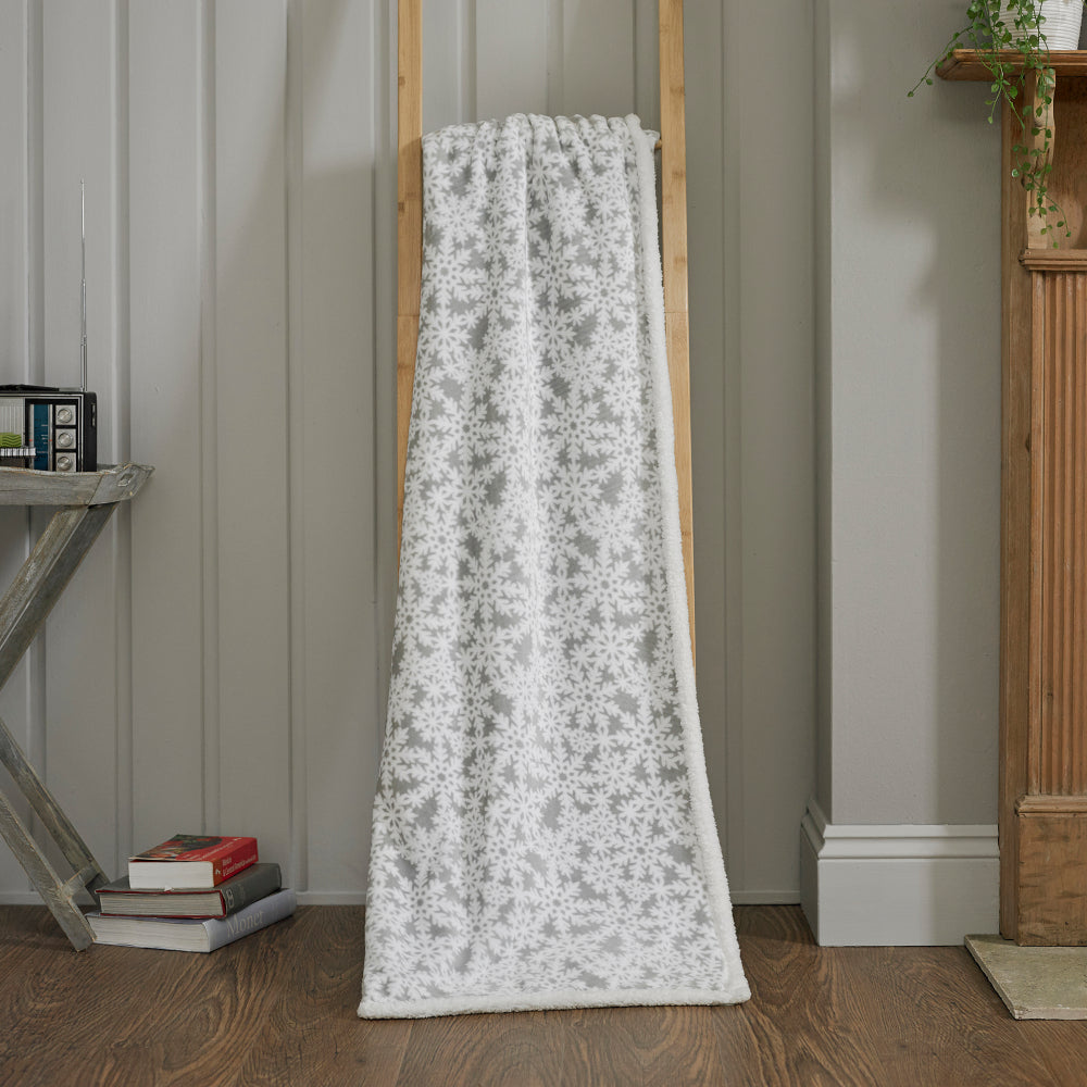 Flakes Sherpa Printed Soft Throw | 125cm x 150cm | Gray