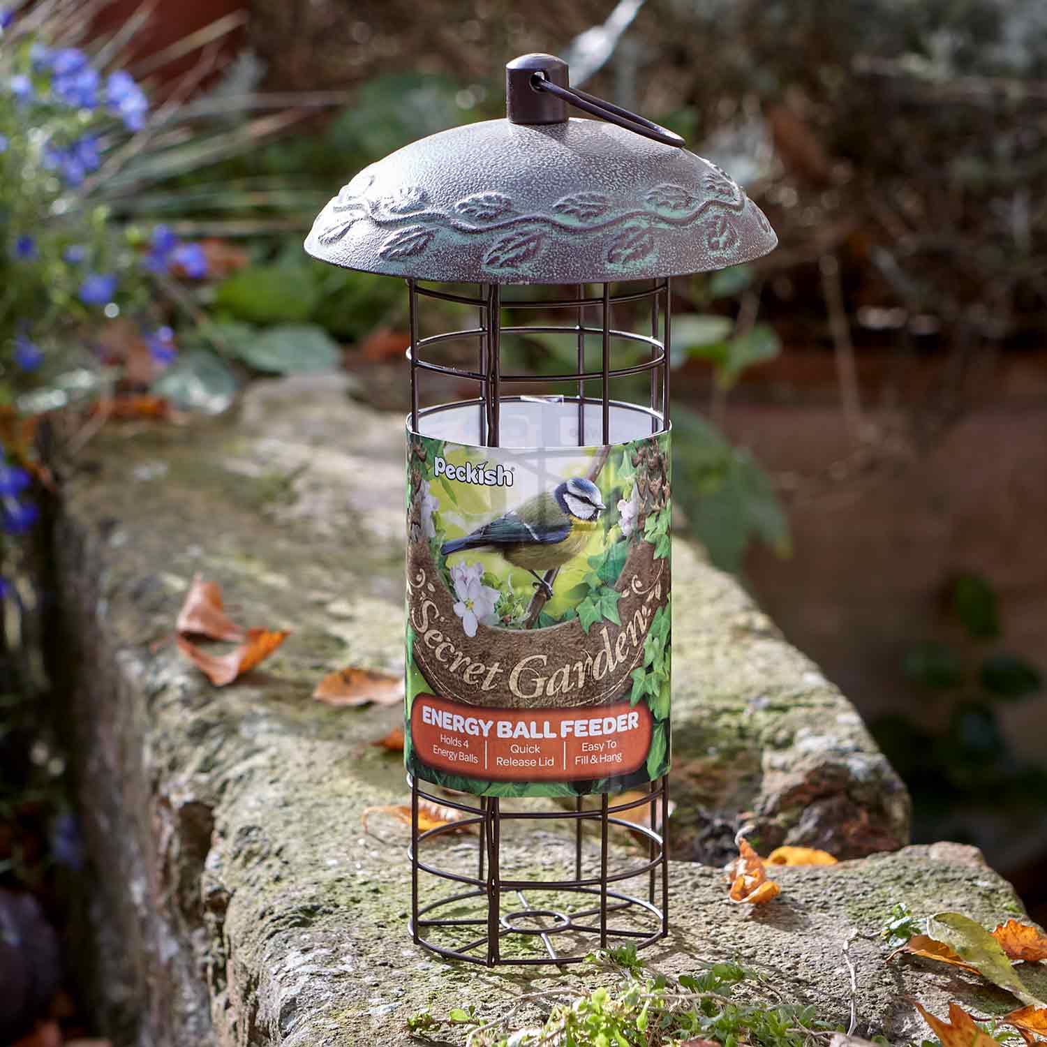Secret Garden Metal Energy Ball Feeder Antique Leaf Design | Green