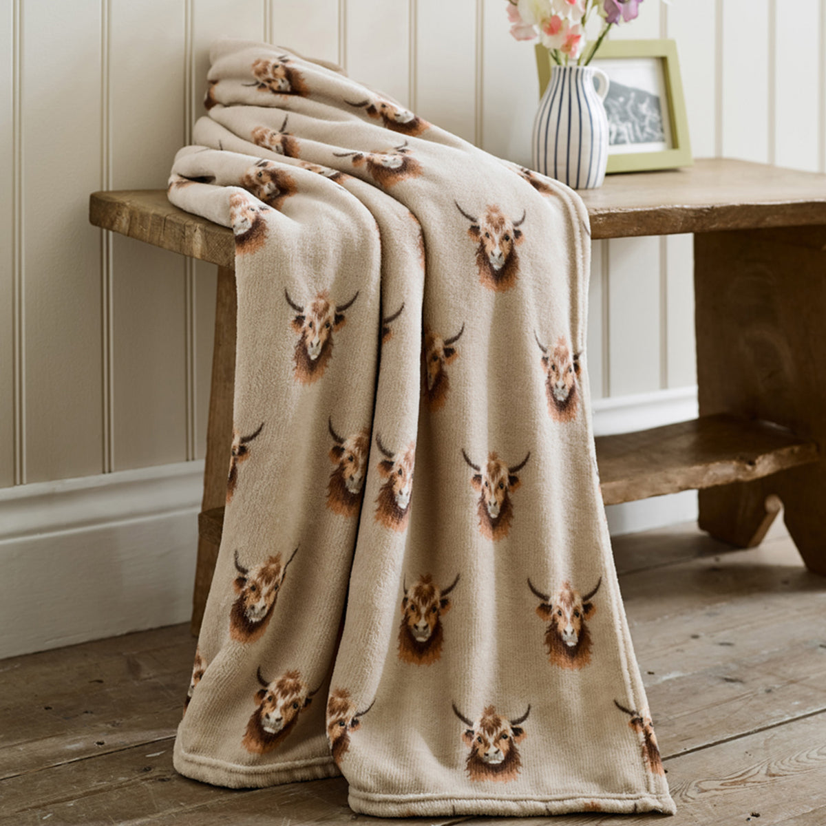 Supersoft Highland Cow Print Coral Fleece Throw