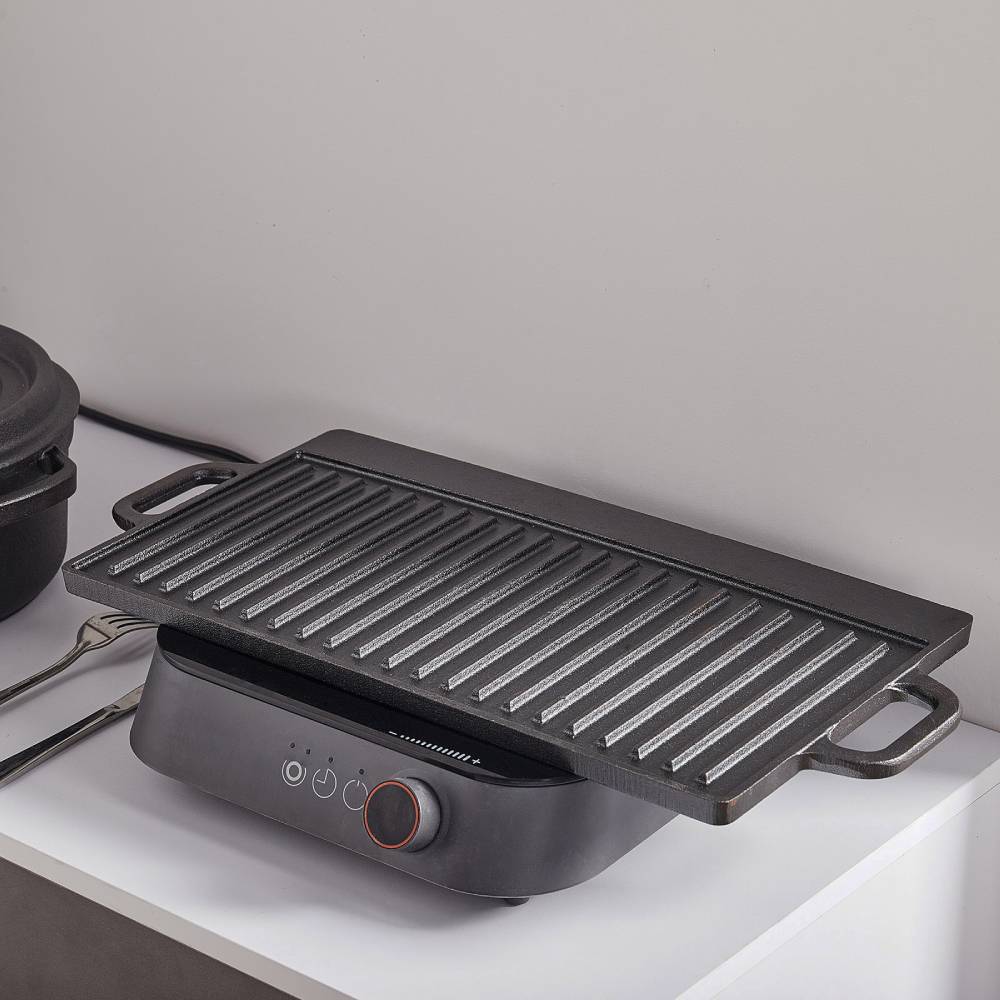 Living and Home 50cm W X 23cm W Non-stick Cast-iron Reversible Griddle Pan