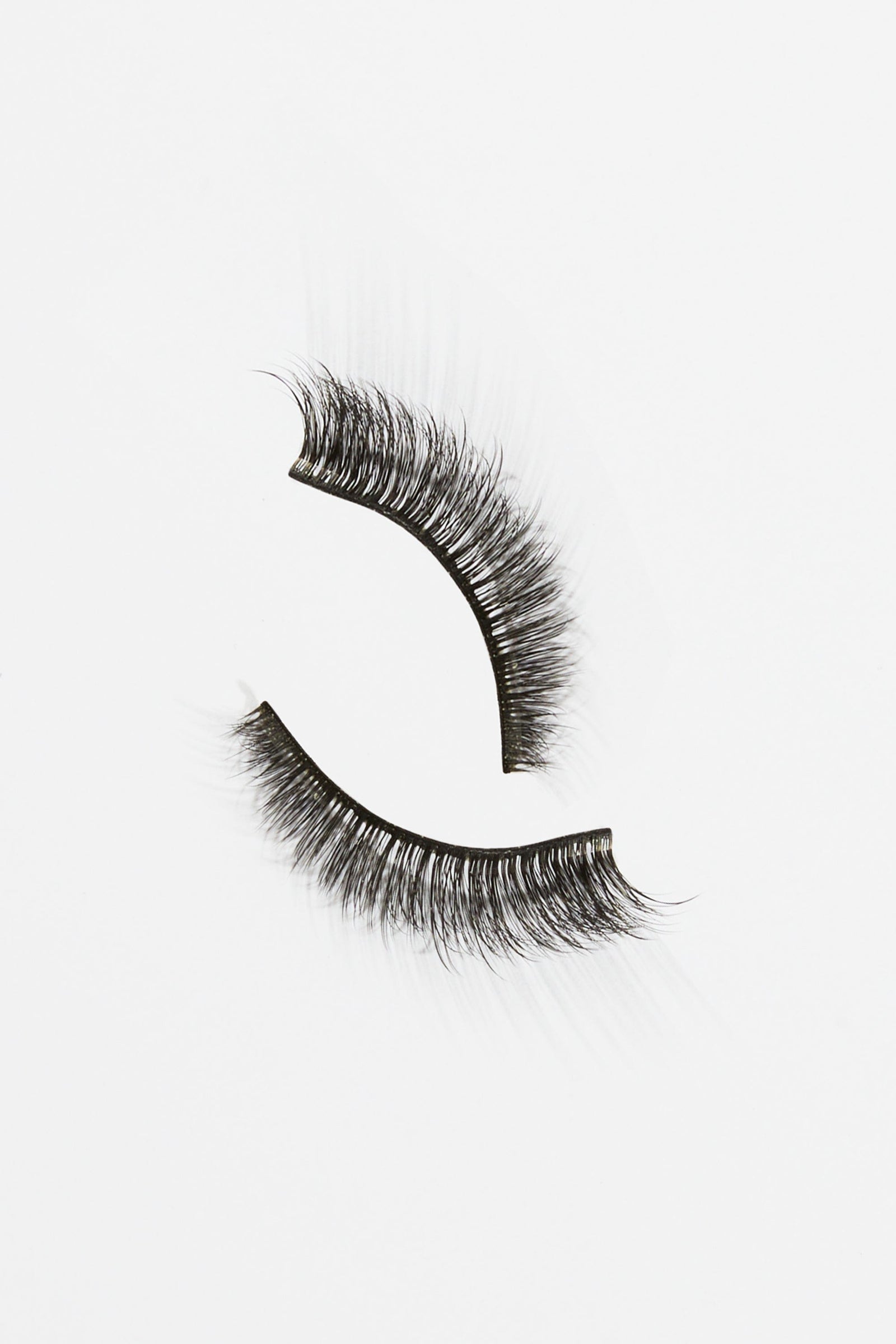 Lingerie Wink Fluttery False Lashes