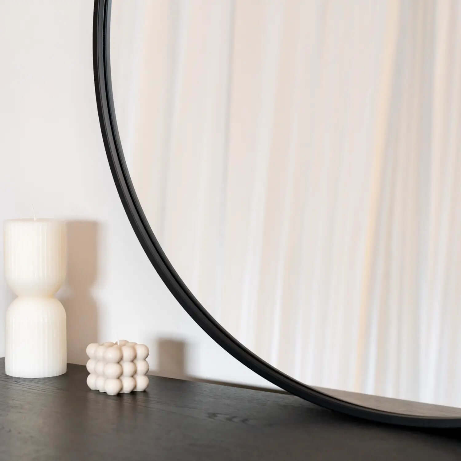 Rei - Round Metal Circle Mirror | 90cm x 90cm | Black