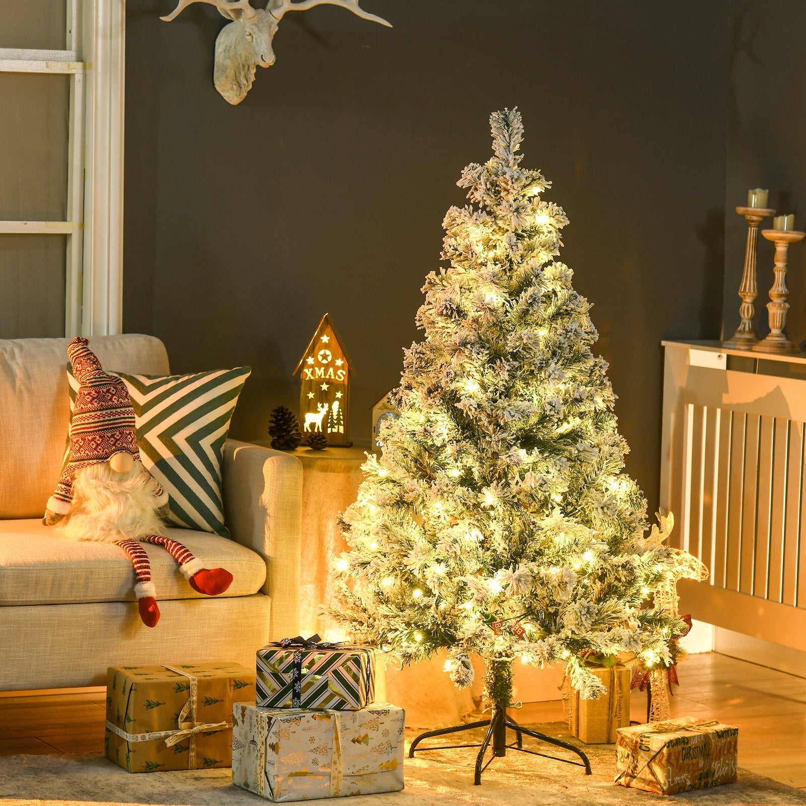 4.5ft Artificial Flocked Christmas Tree With Led Lights, Snow Branches
