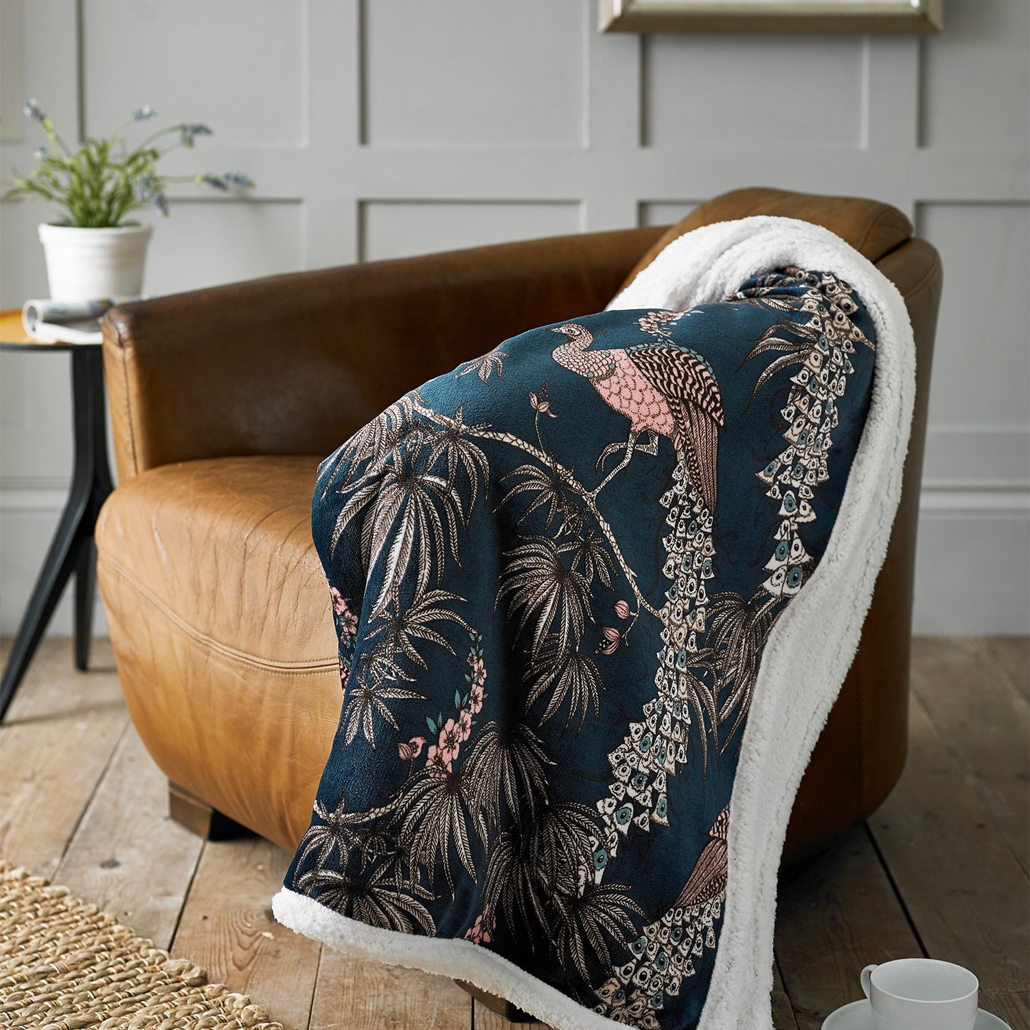 Snuggle Warm Fleece 140x180cm Throw Peacocks Blue