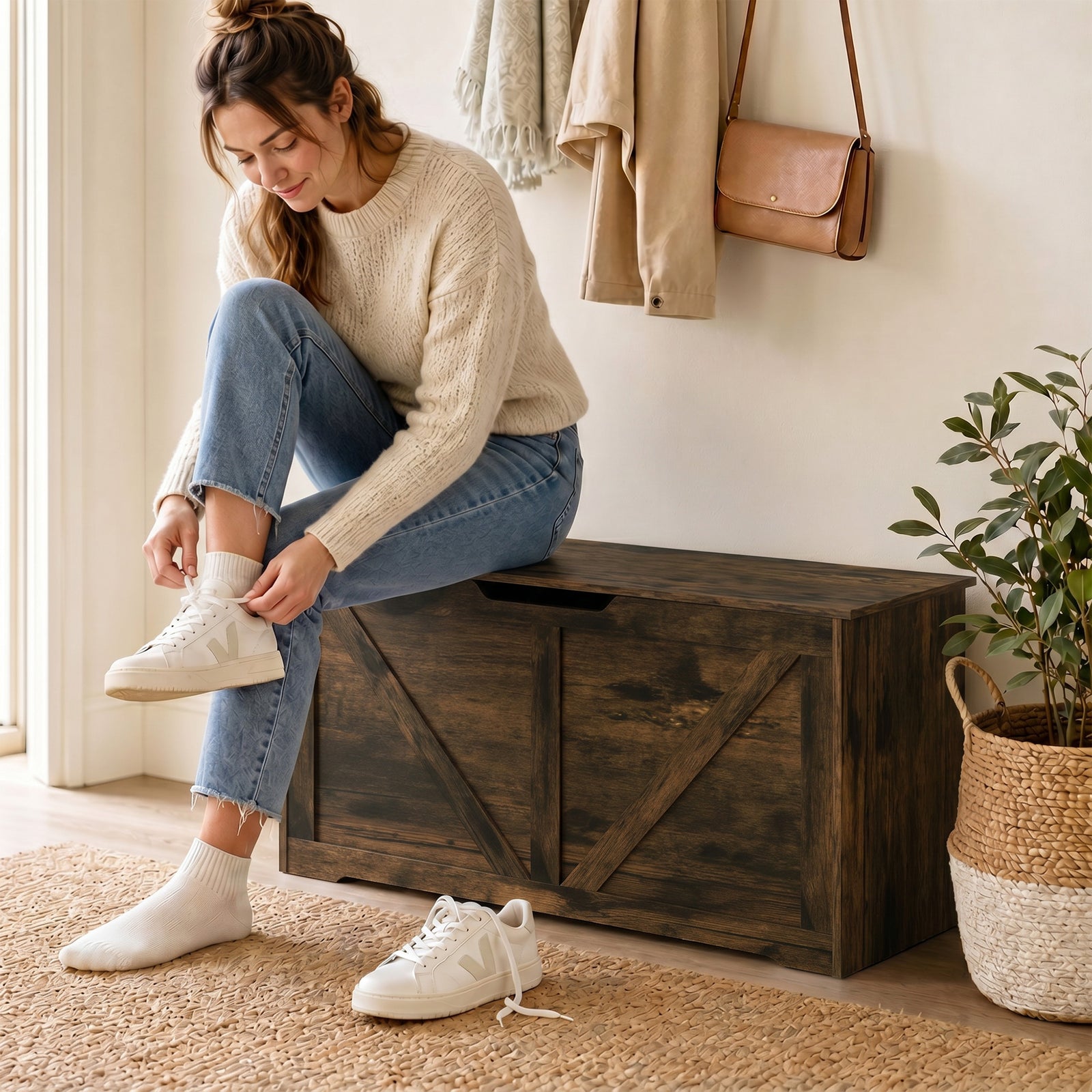 Storage Trunk For Living Room, With Safety Hinges, 100cm | Rustic Brown