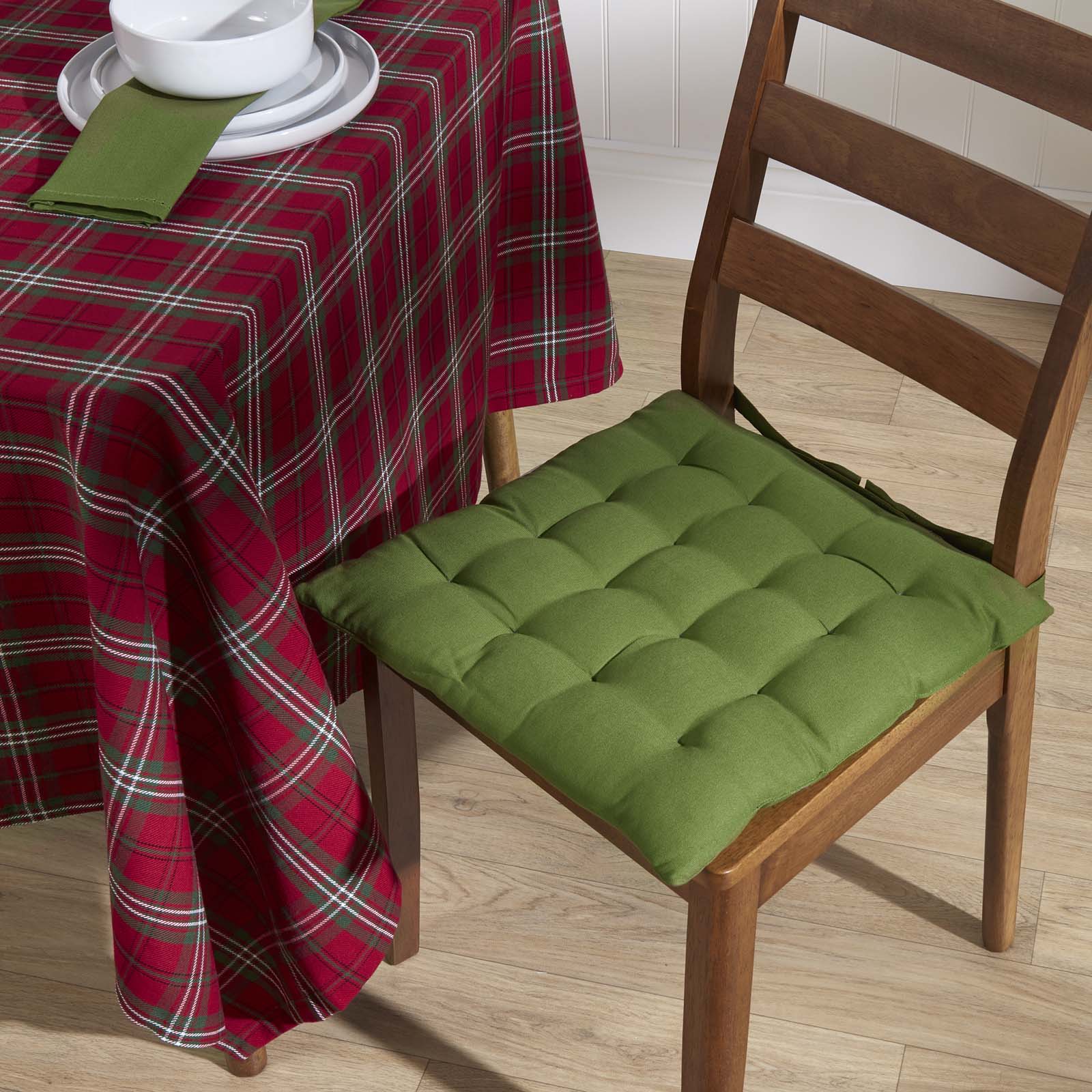 Red Prince Edward Tartan Christmas Tablecloth | 137 x 178cm | Red