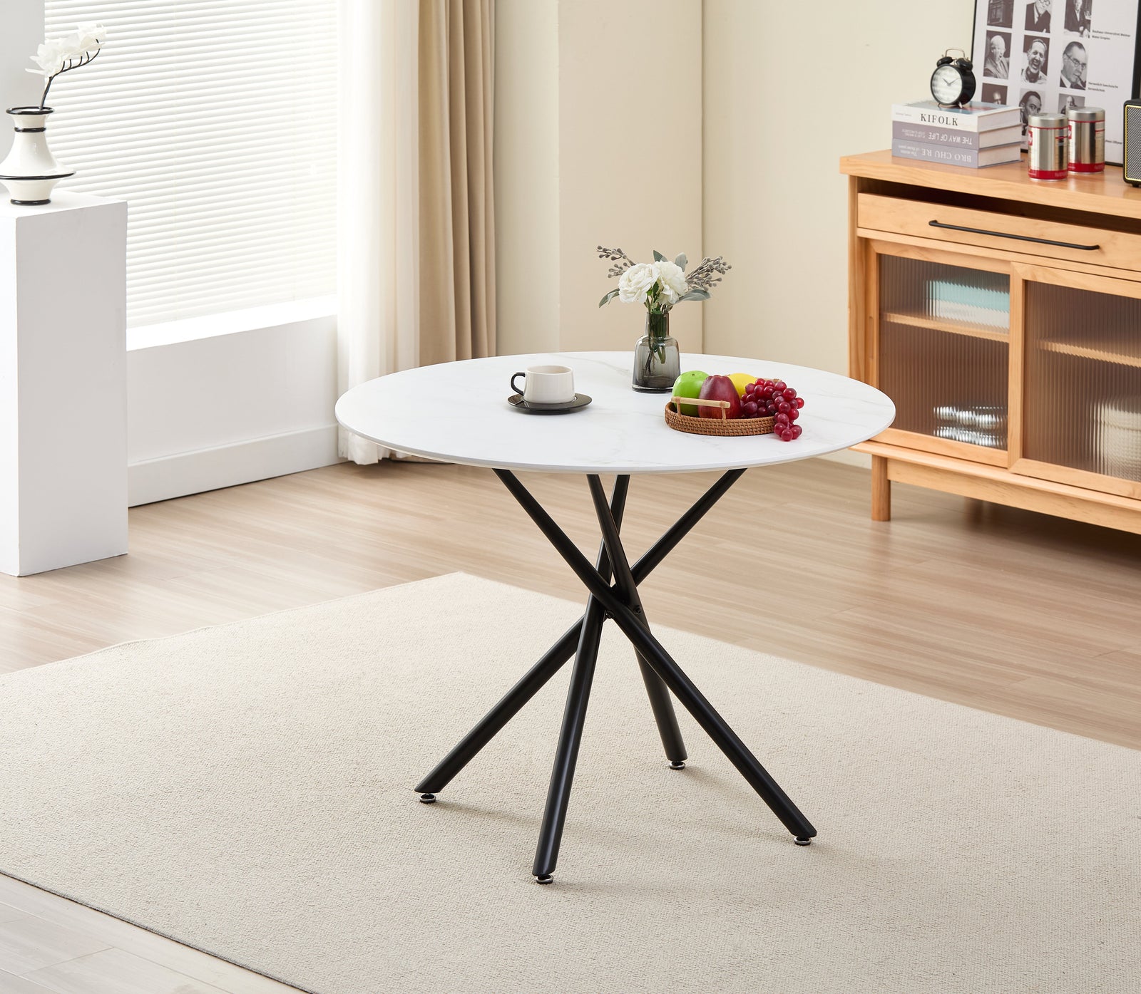Stylish Seattle Dining Table Set With 4 Amelia Velvet Chairs | Green