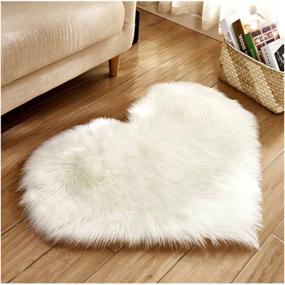 Heart Shaped Super Soft Shaggy Area Rug | White