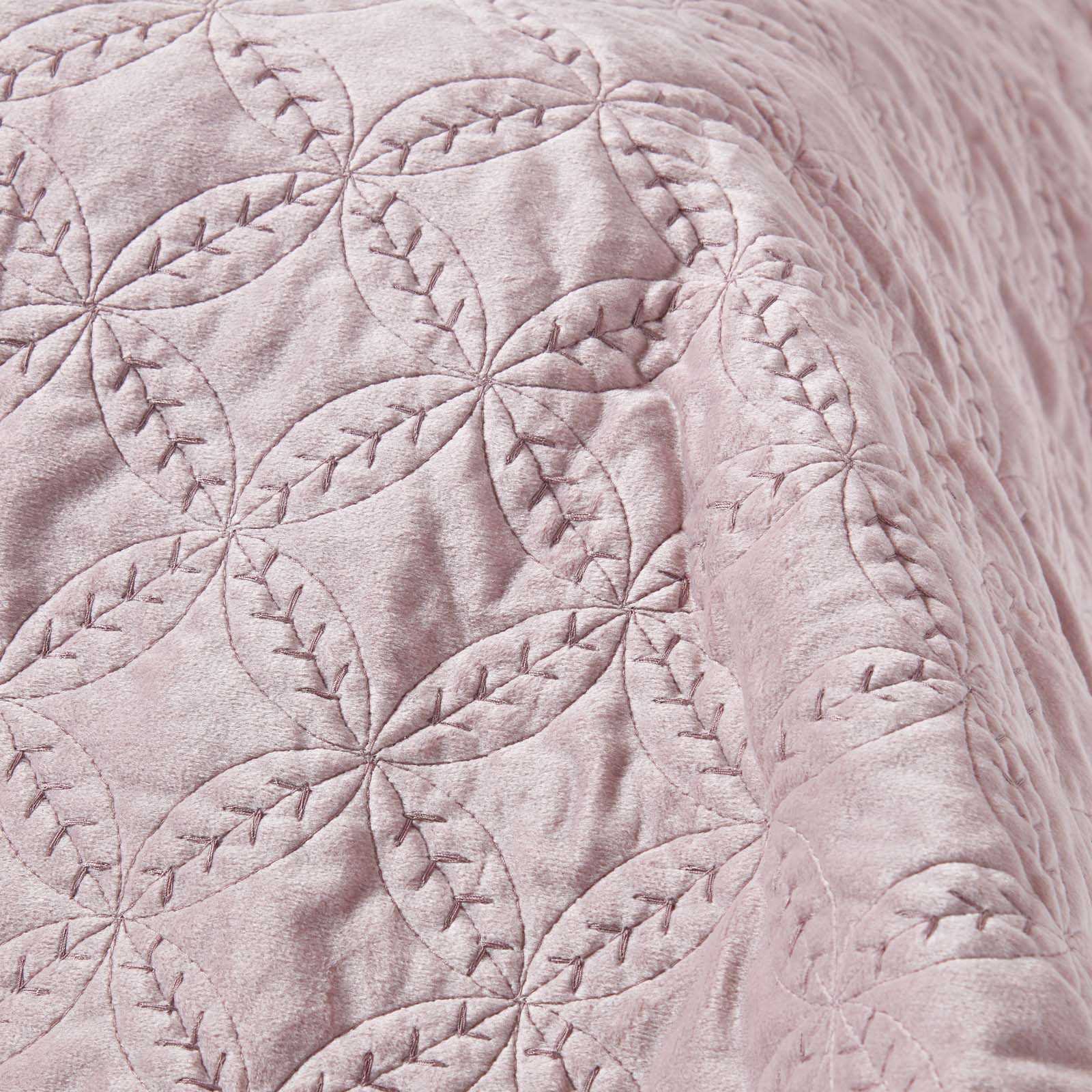 Paragon Diamond Pattern Geometric Velvet Bedspread | 200cm x 200cm | Dusky Pink