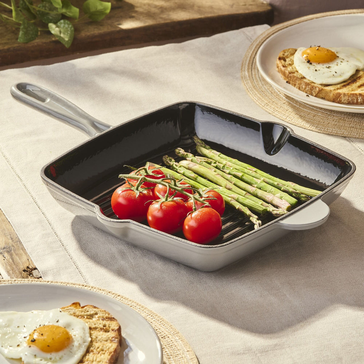 Cooks Professional Cast Iron Square Skillet Pan 26cm