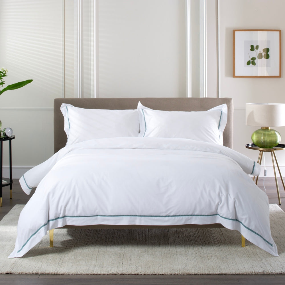 Hampstead Duvet Cover Set – 200 Thread Count 100% Cotton With Oxford Pillowcases & Inserted Ribbon | Double | Green