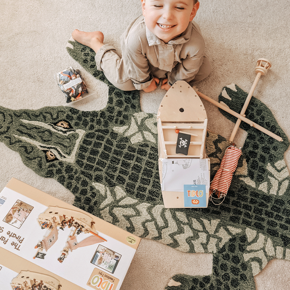 Wooden Paragon Pirate Ship Playset